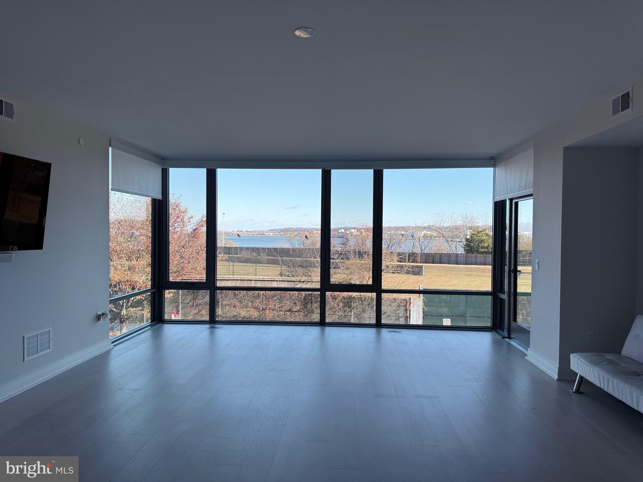 1201 N ROYAL STREET 206