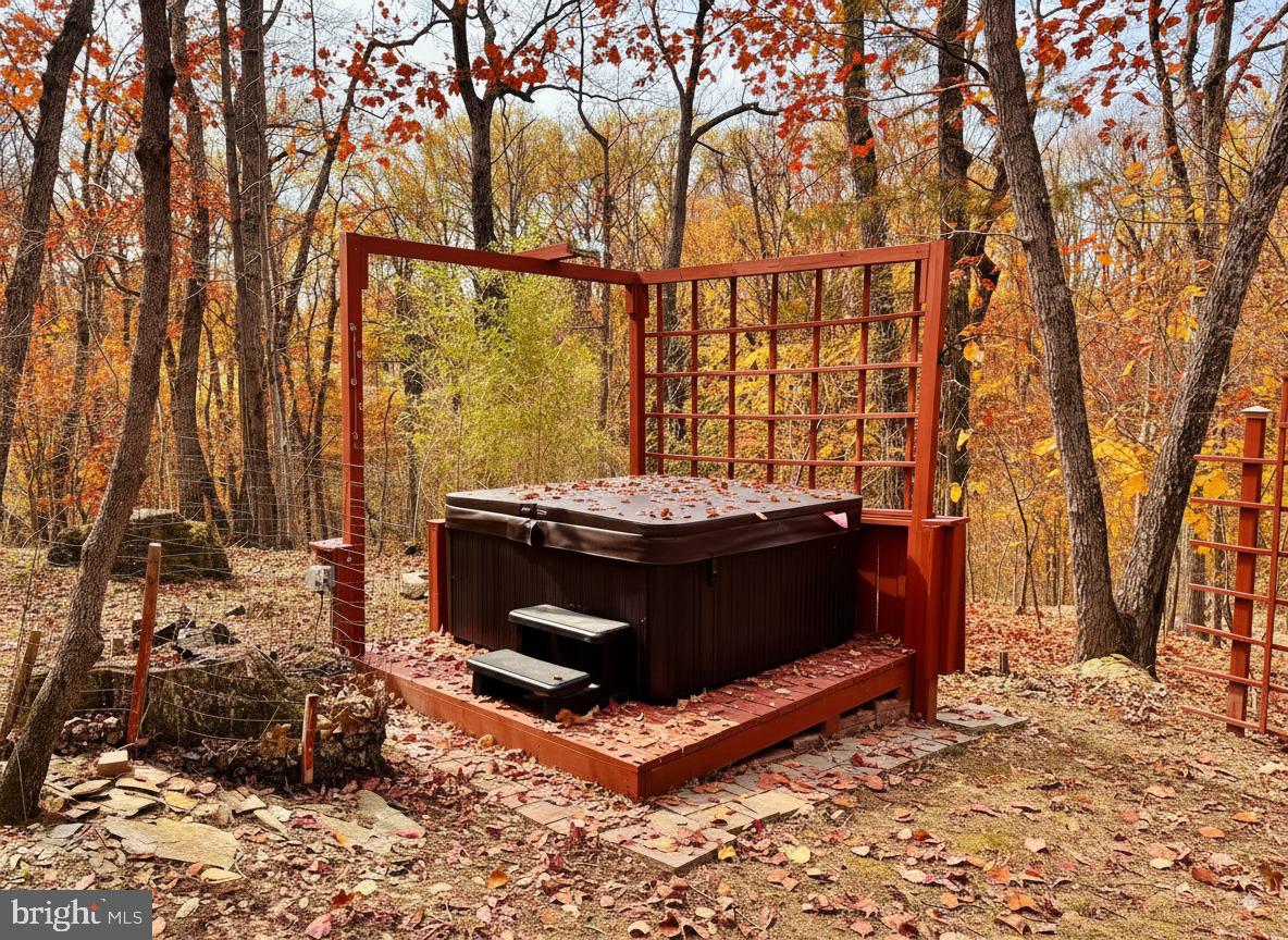 KEYES FERRY ACRES - Residential