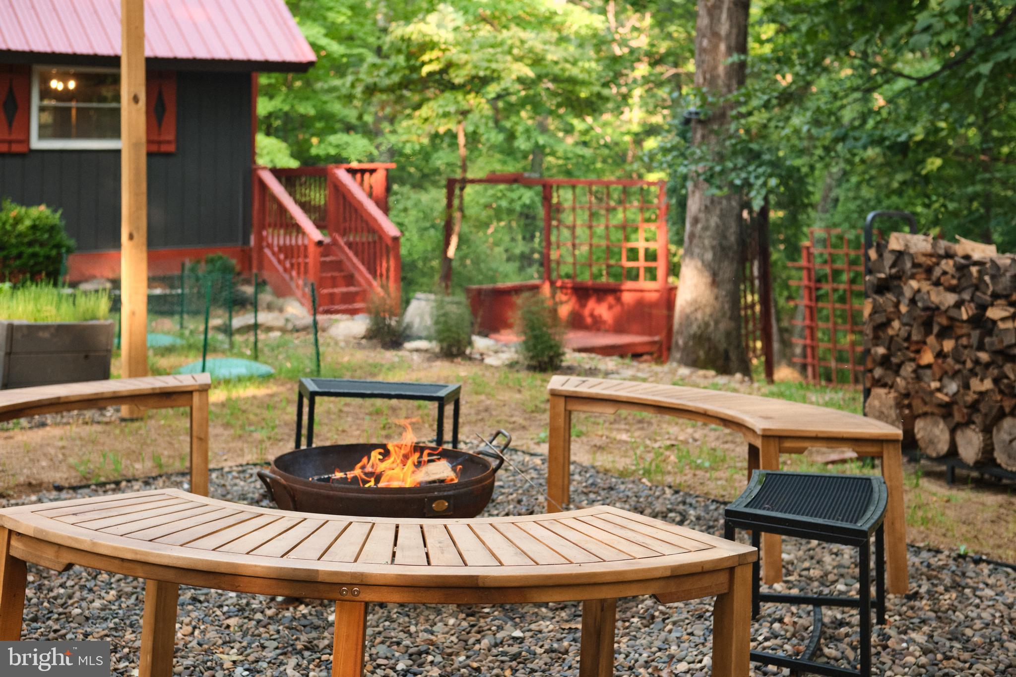 KEYES FERRY ACRES - Residential