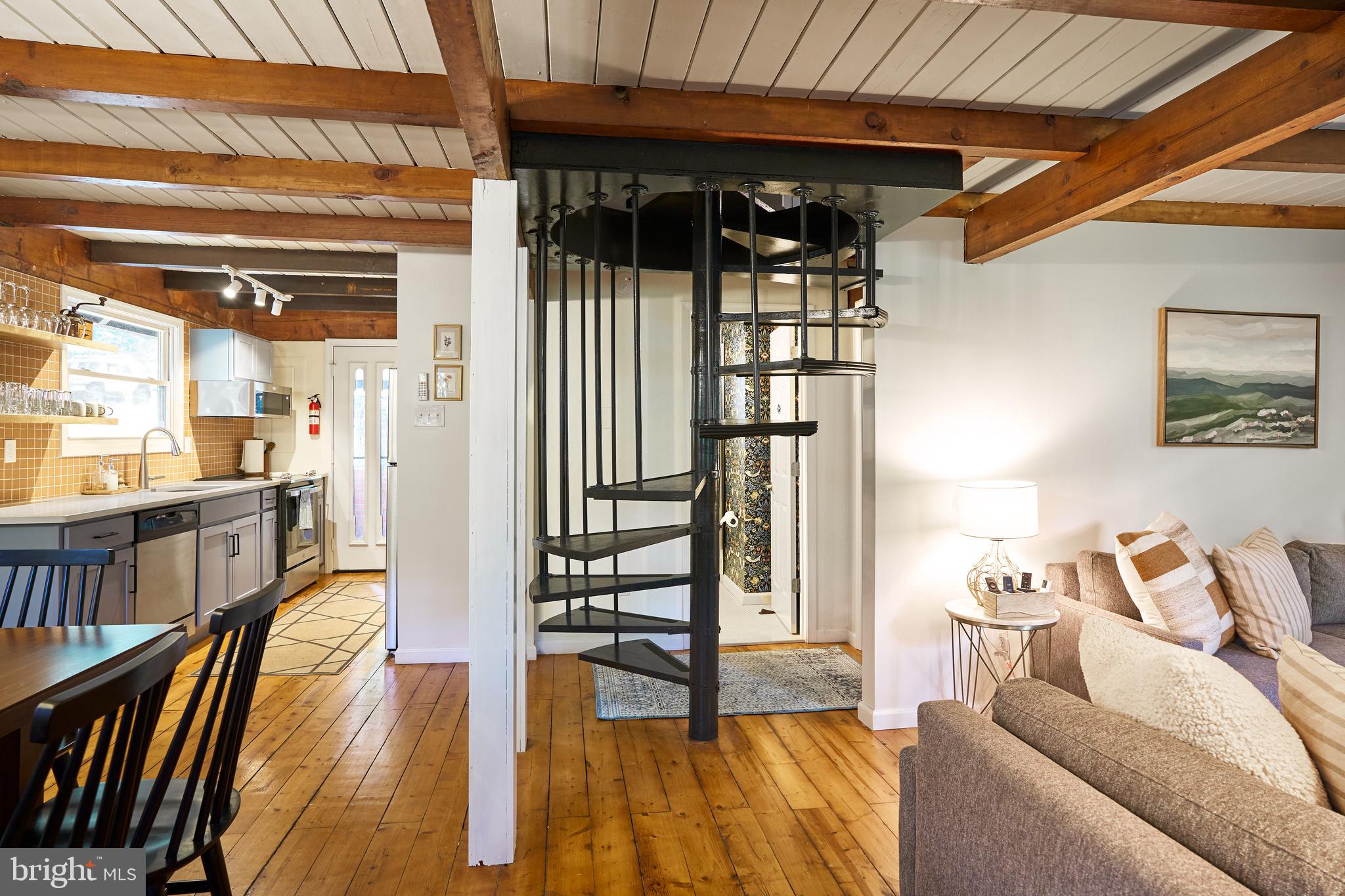 KEYES FERRY ACRES - Residential