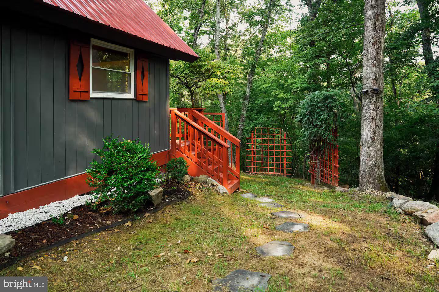 KEYES FERRY ACRES - Residential