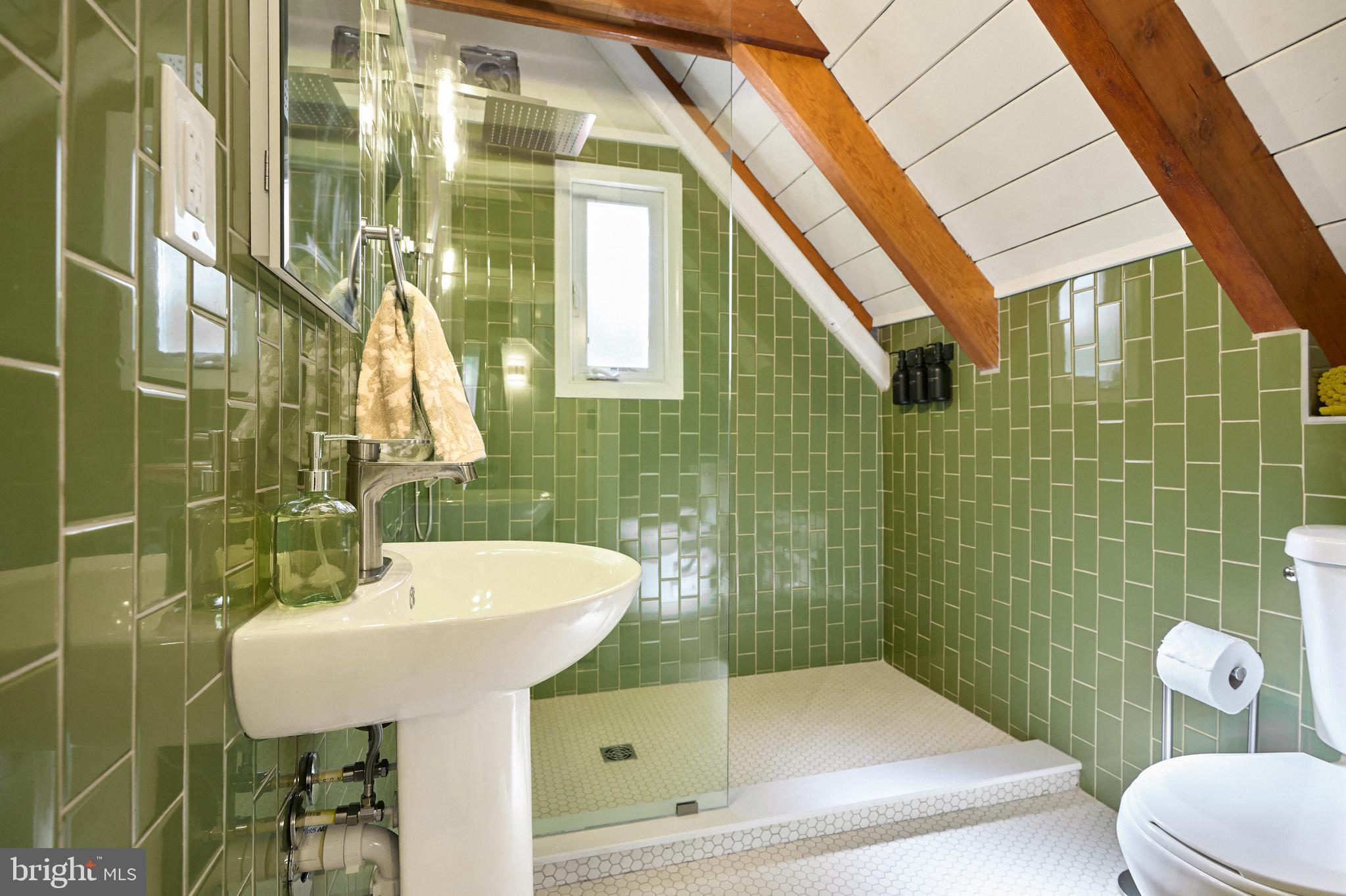 KEYES FERRY ACRES - Residential