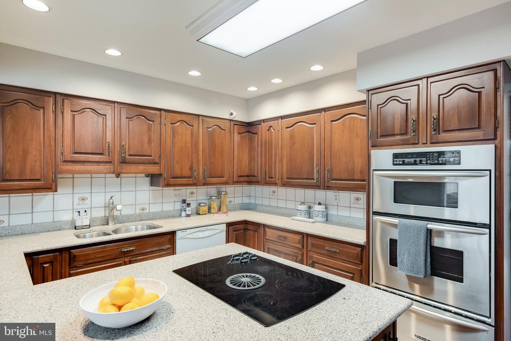 BAYBERRY HILL - Residential