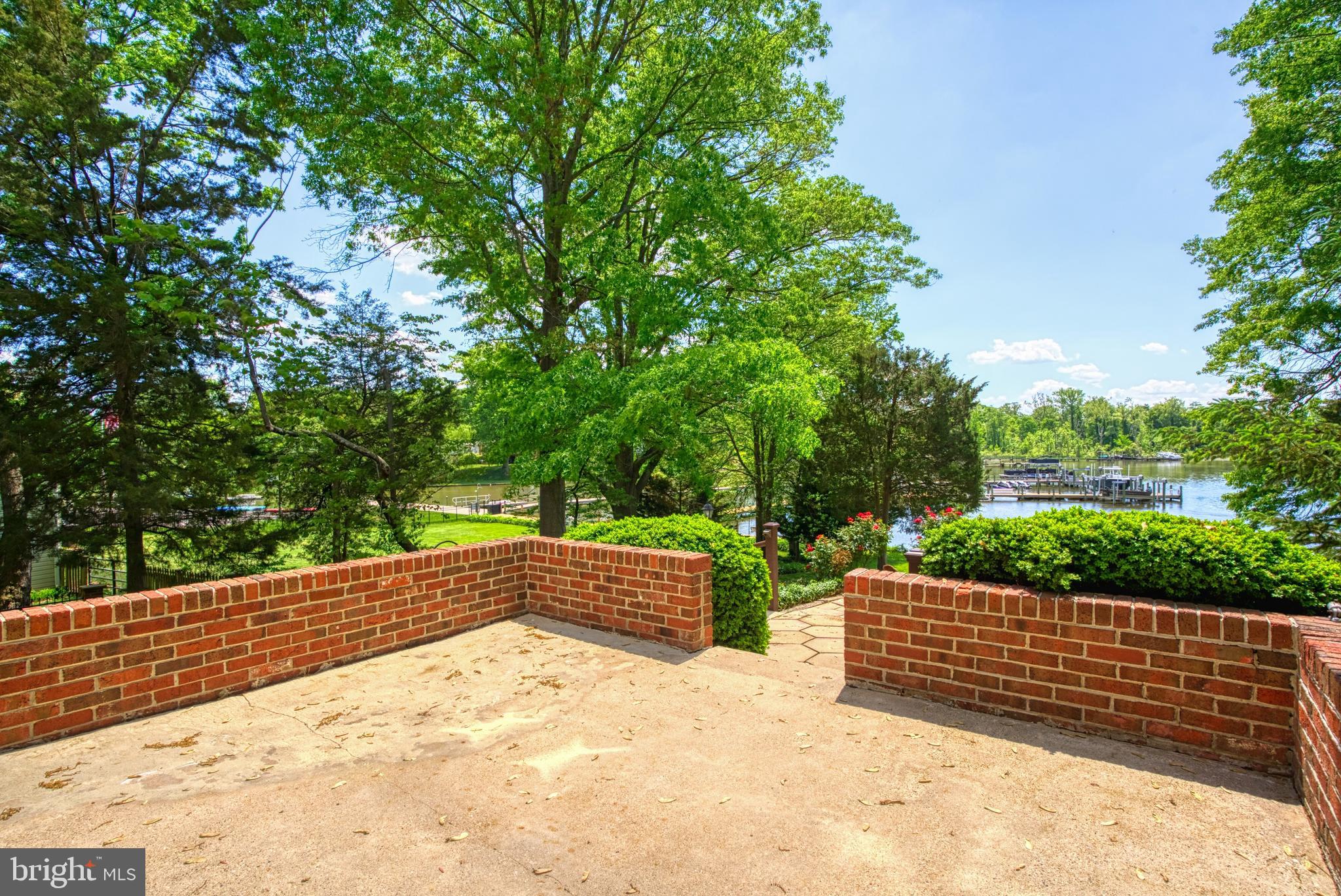 STRATFORD LANDING - Residential