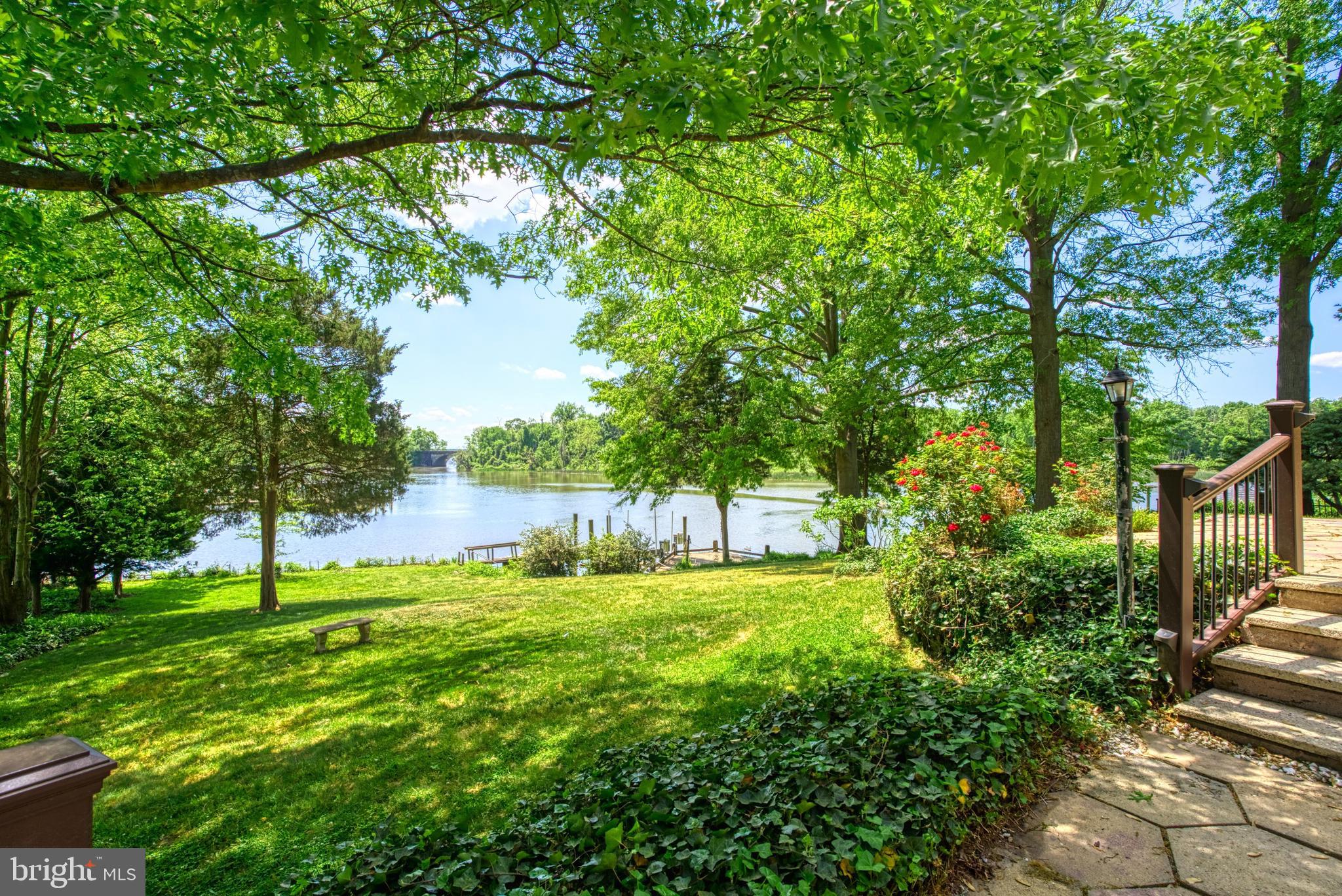 STRATFORD LANDING - Residential