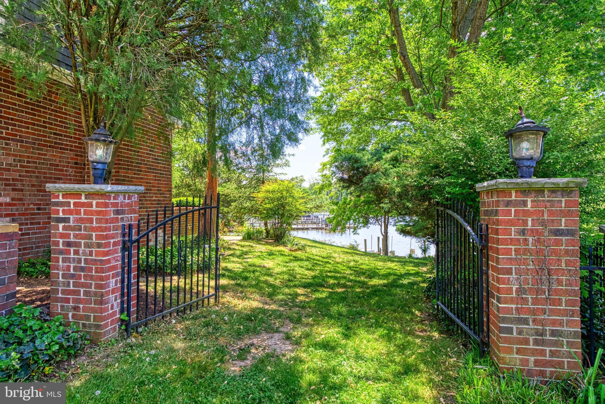 STRATFORD LANDING - Residential