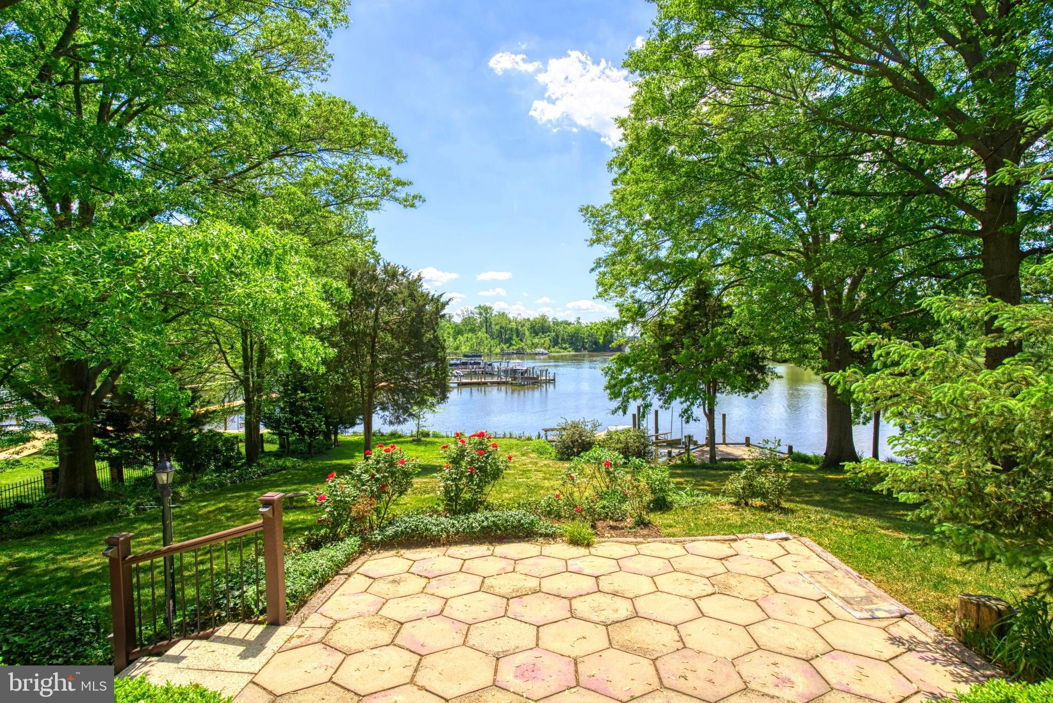 STRATFORD LANDING - Residential