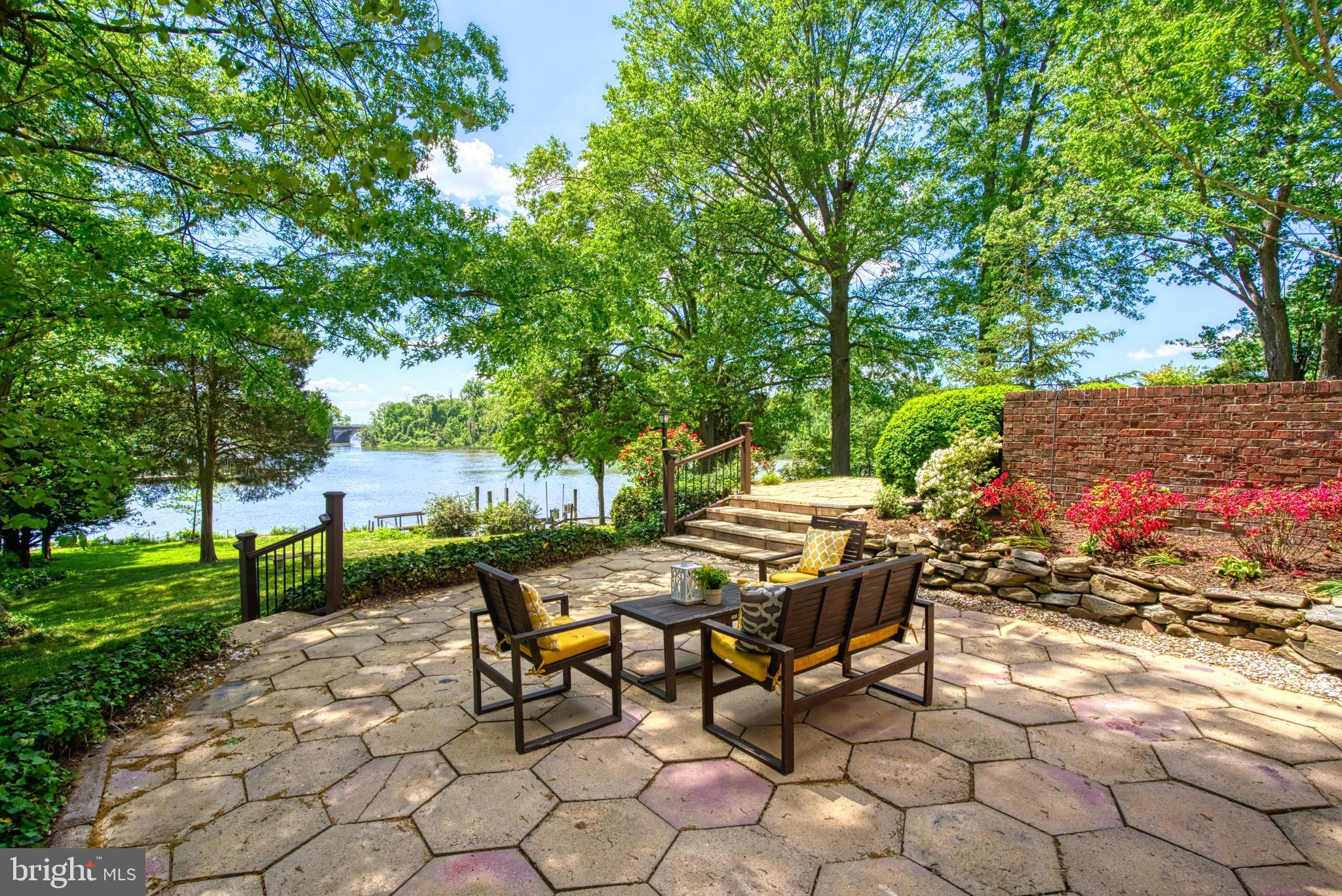 STRATFORD LANDING - Residential