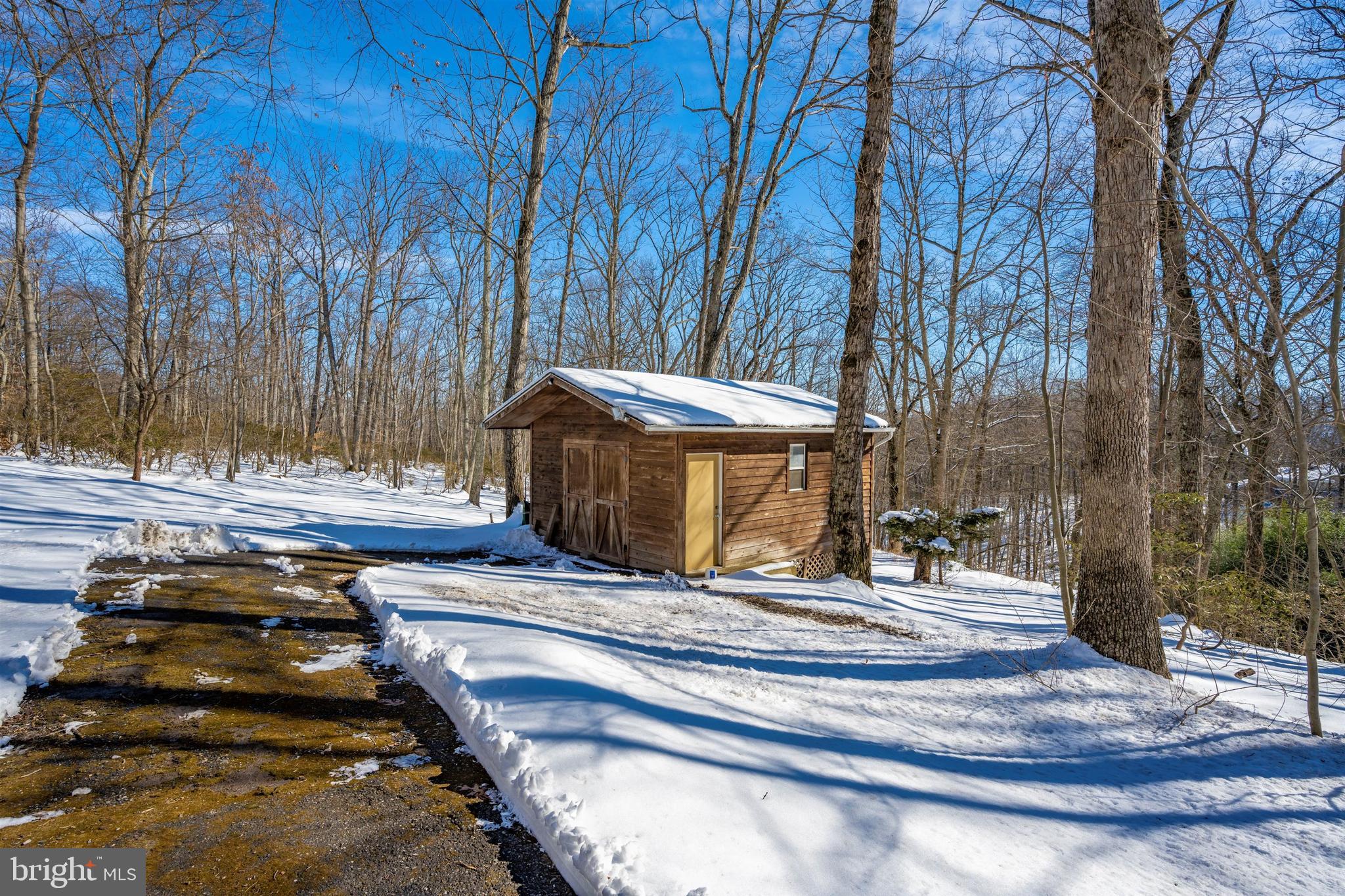 LEWISTOWN - Residential