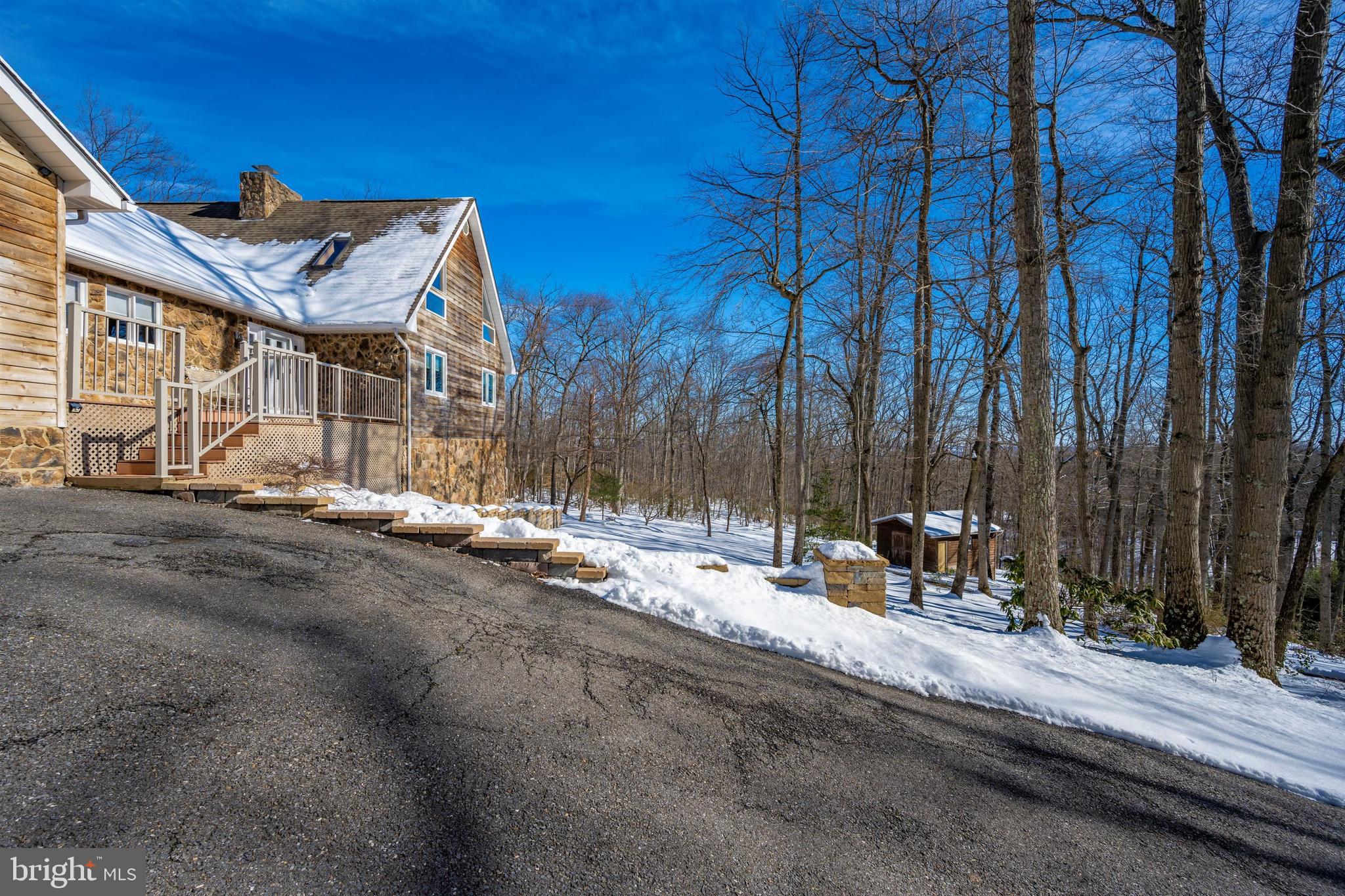 LEWISTOWN - Residential