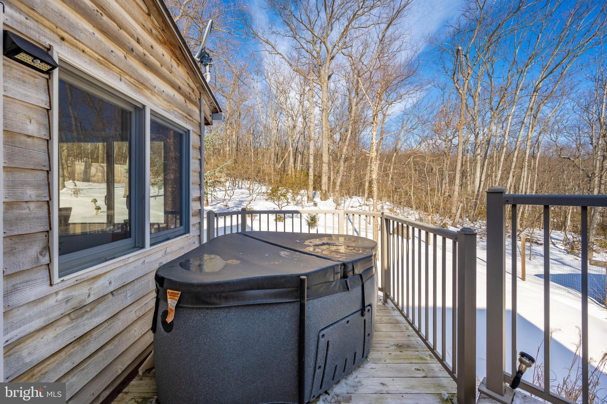 LEWISTOWN - Residential