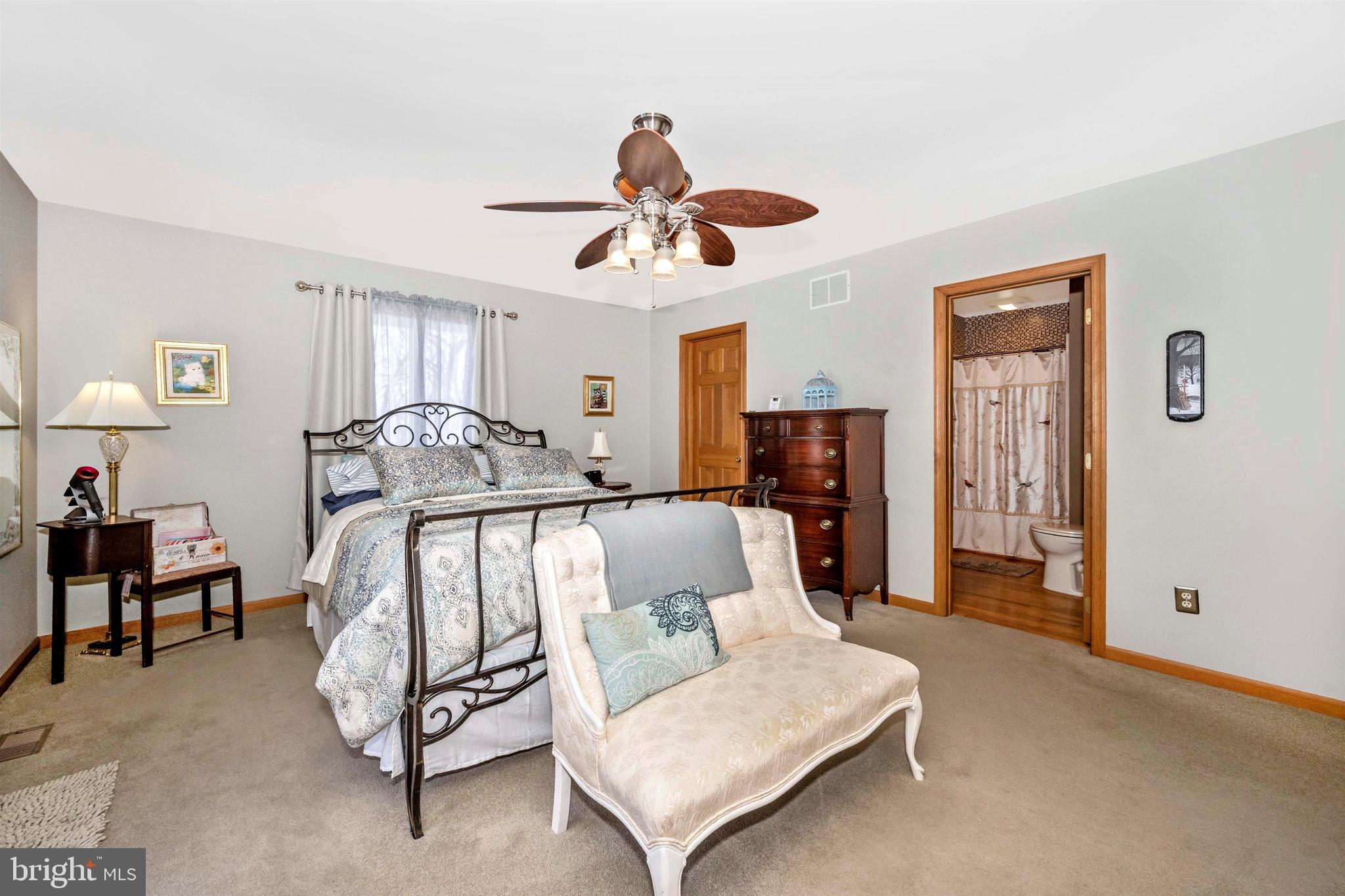 LEWISTOWN - Residential