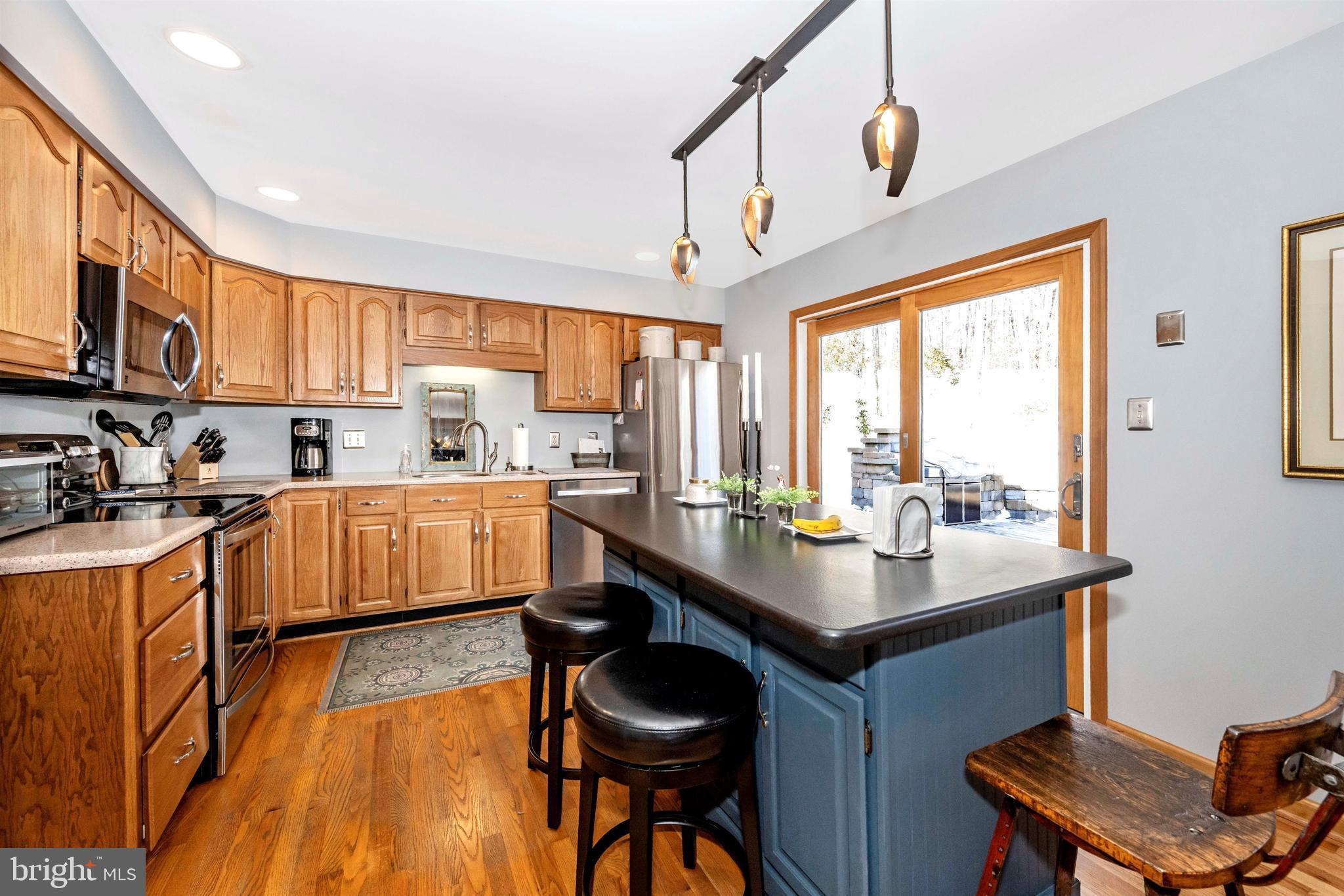 LEWISTOWN - Residential