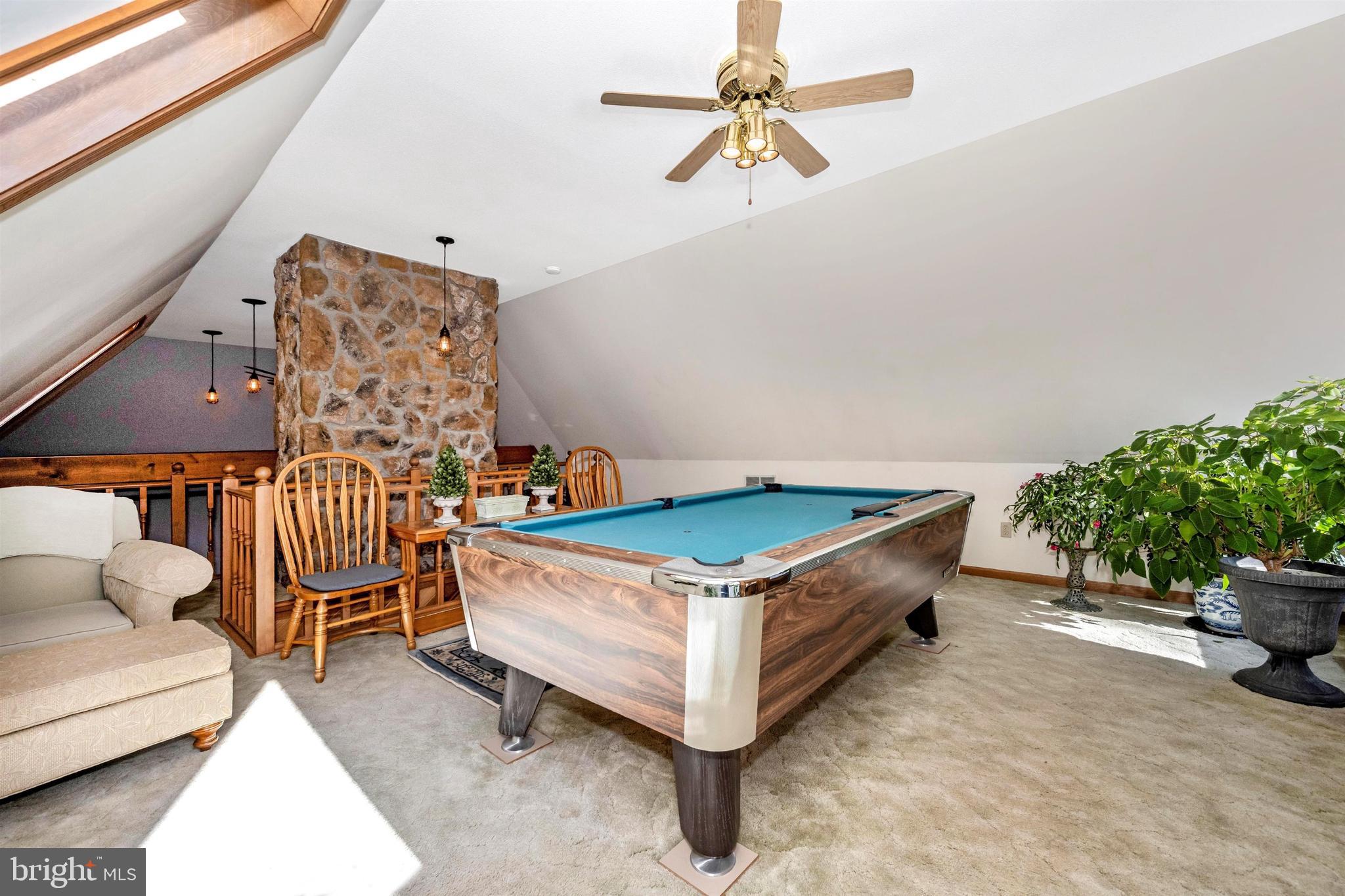 LEWISTOWN - Residential