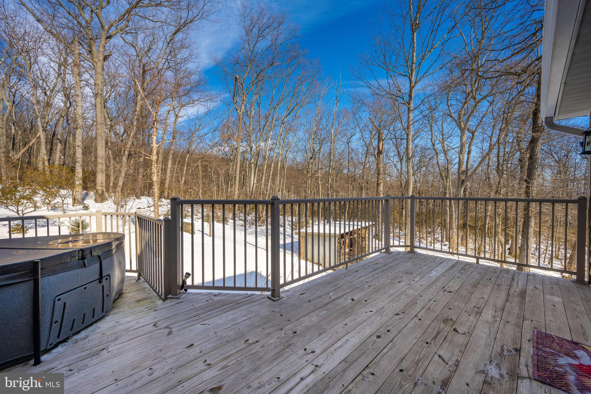 LEWISTOWN - Residential