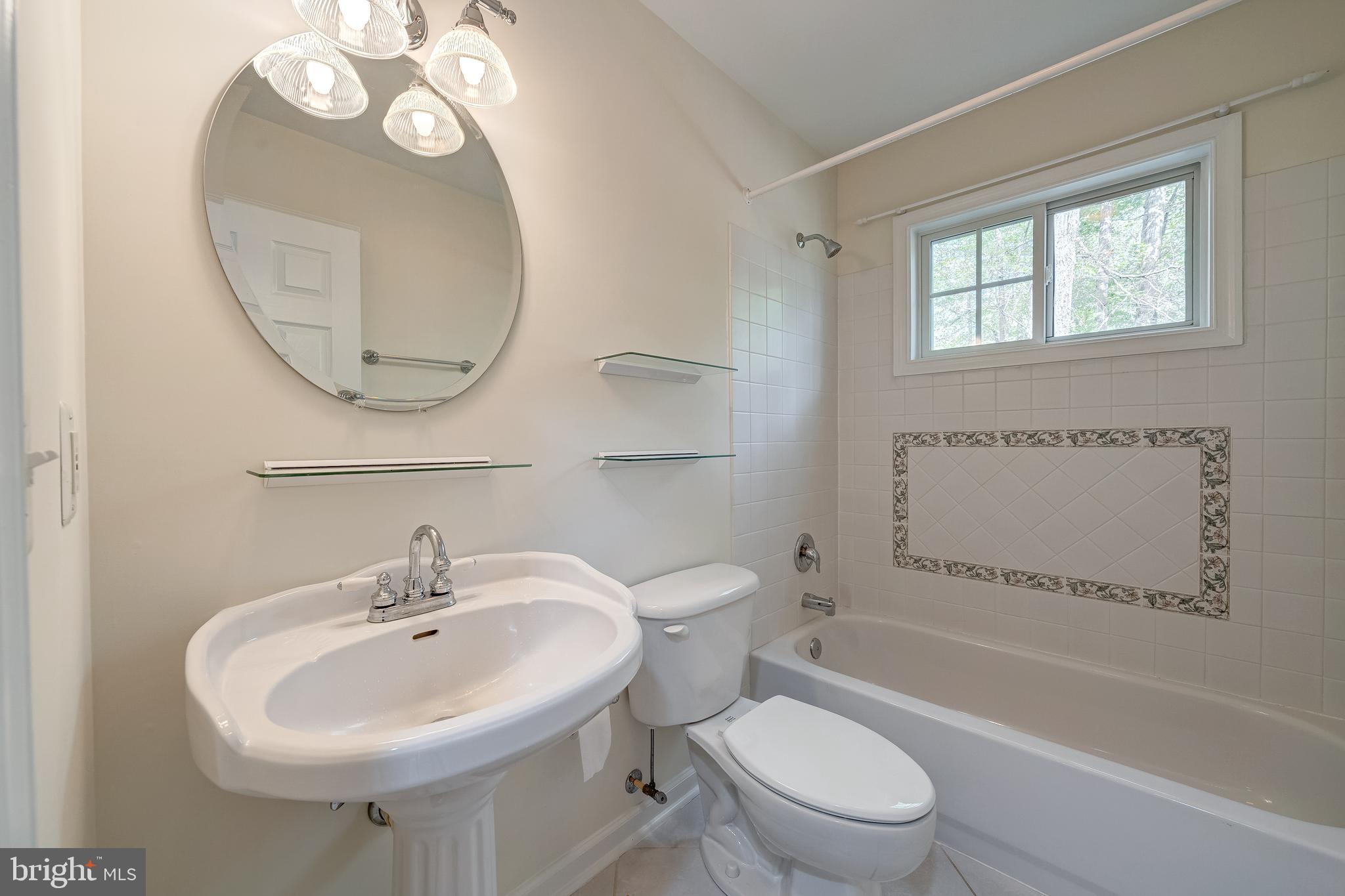 EDGEWOOD BAY - Residential