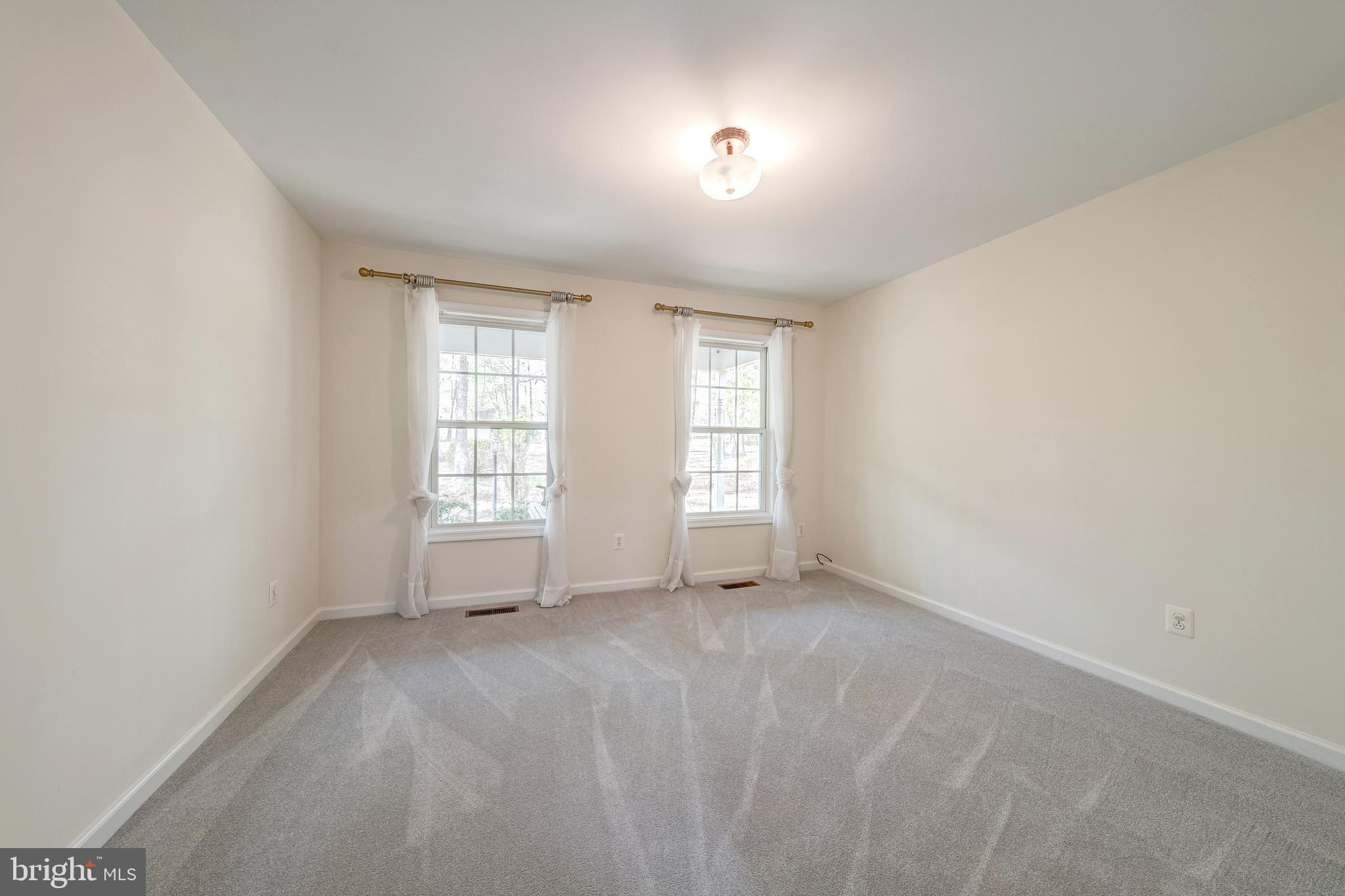 EDGEWOOD BAY - Residential