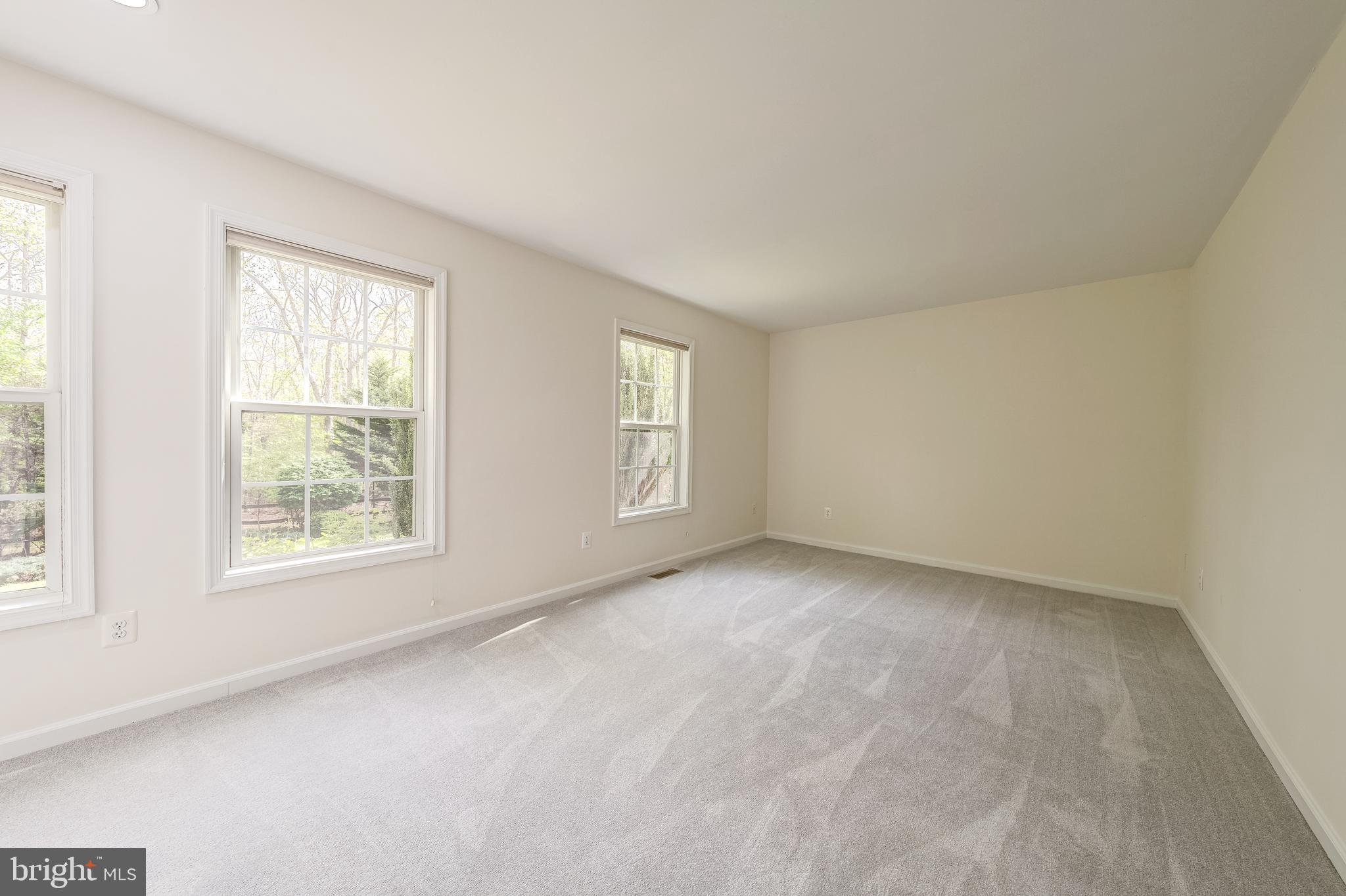 EDGEWOOD BAY - Residential