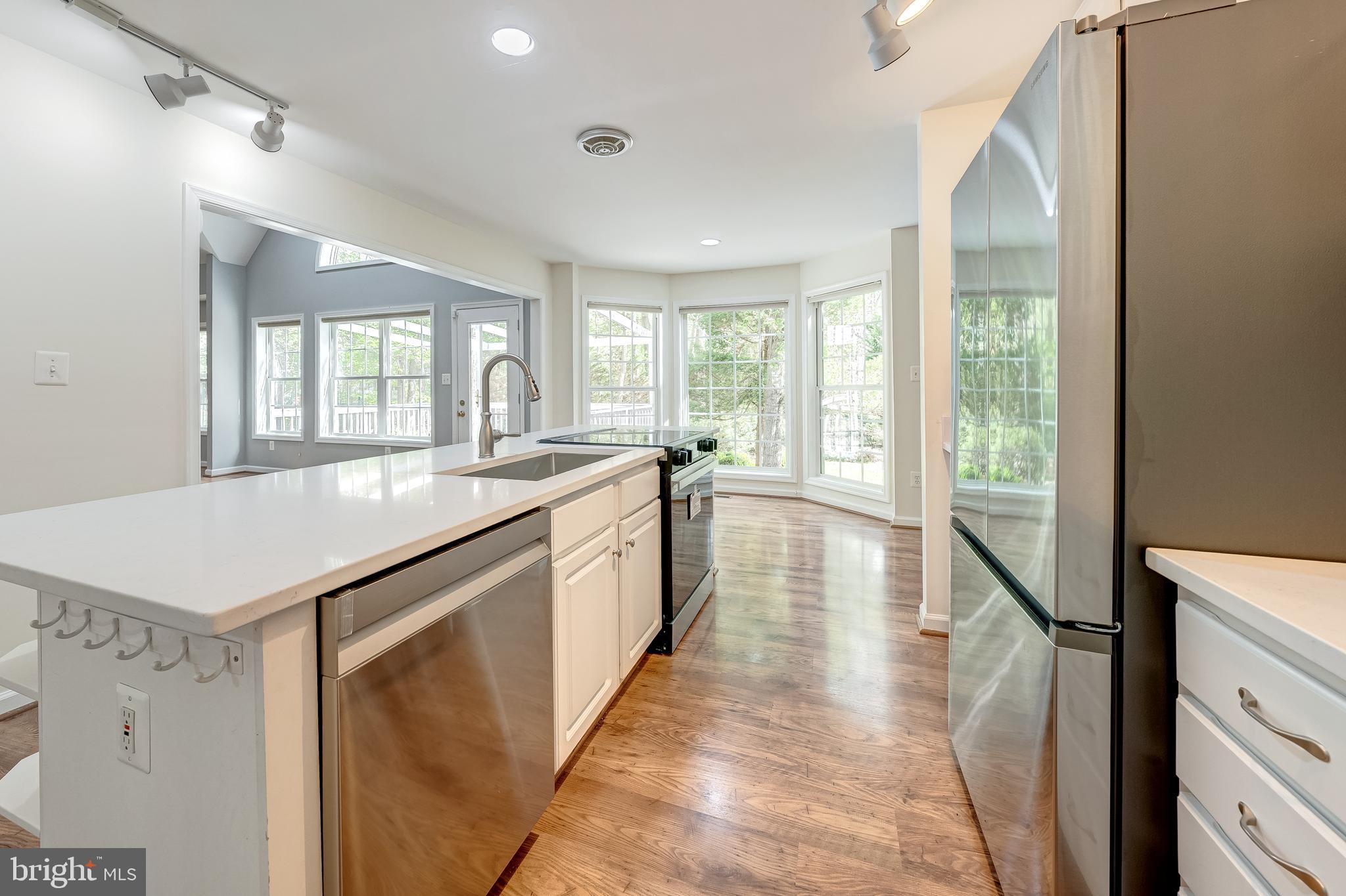 EDGEWOOD BAY - Residential