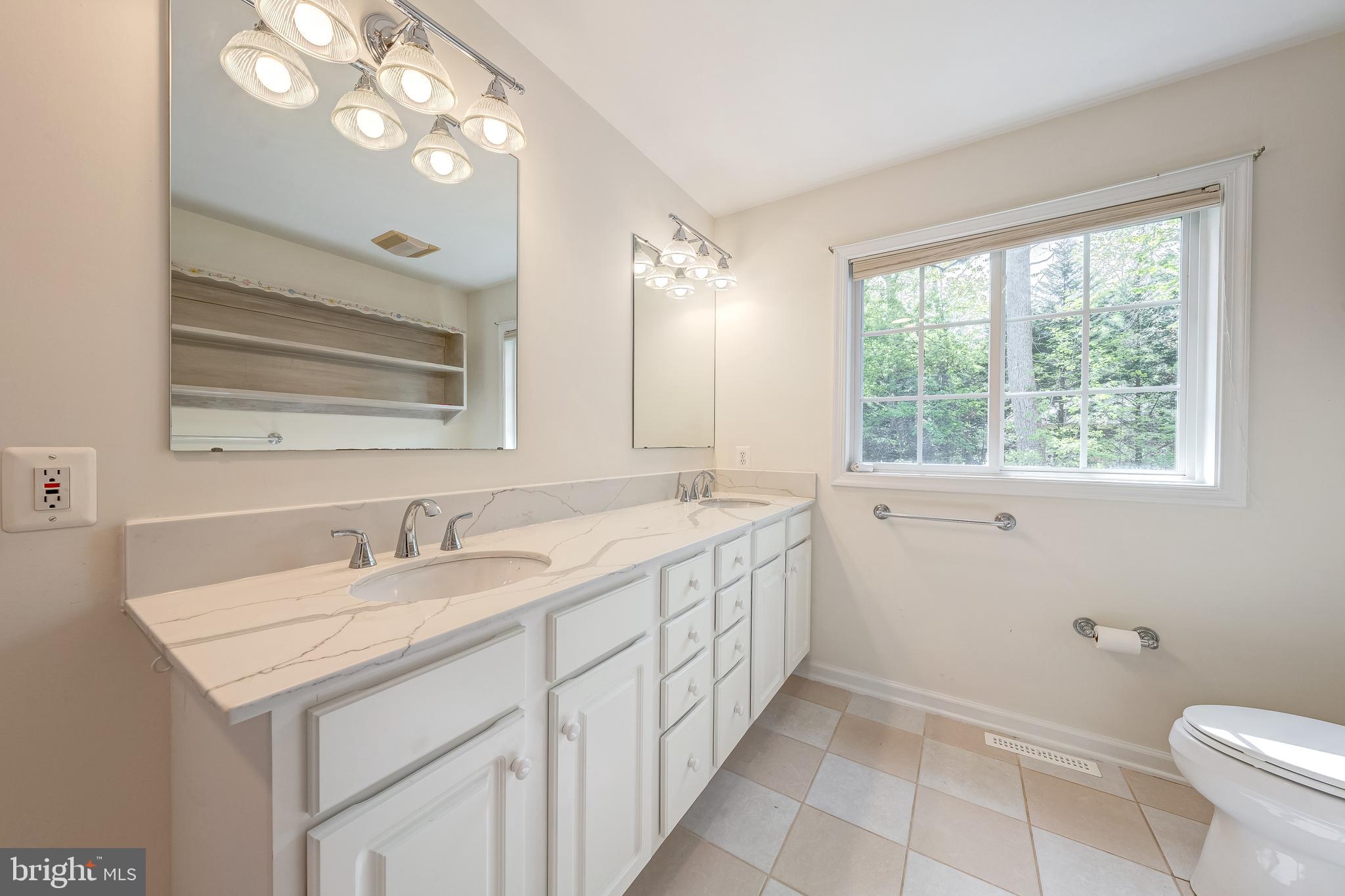 EDGEWOOD BAY - Residential