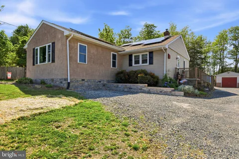 2301 N Charlotte Street, Pottstown, PA MLS: PAMC2179746