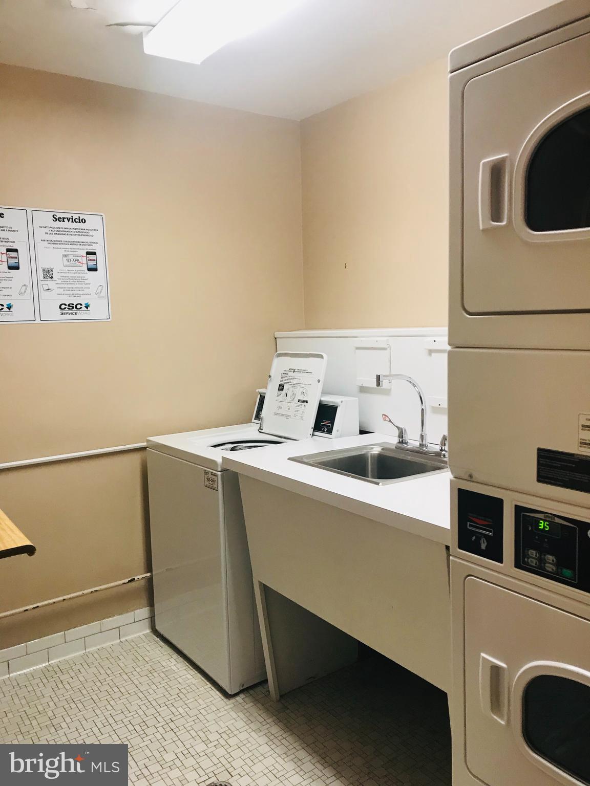 CARLYN PLACE - Residential Lease