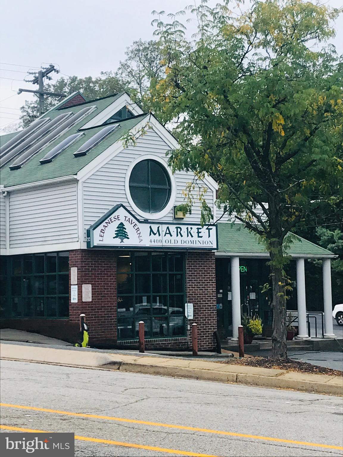 CARLYN PLACE - Residential Lease