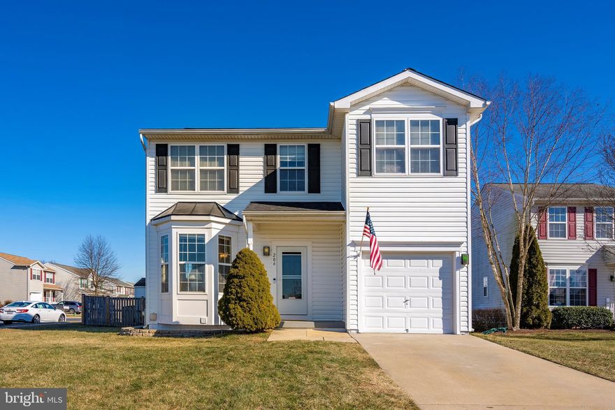 OPEN HOUSE SUNDAY JANUARY 26 1-3PM. This lovely & well maintained home is located privately in the back of this family centered neighborhood. The corner lot in a cul de sac supplies more space from neighbors, ample parking space for guests, as well as a level fenced large back yard, which is a rarity in this neighborhood. The main level is open and ideal for entertaining. New floors and 9' ceilings will guide you to the kitchen and living room which features a gas fireplace and walk our directly to the back yard. Upstairs features 4 bedrooms and 2 full baths. The lovely master suite has a walk in closet and large bathroom with a soaking tub. Down stairs you will find a full bathroom, laundry, and rec space awaiting your final touches, it is currently set up as a great home gym! New roof in 2019! Original owners! *Please contact Alternate Listing Agent, Victoria Kaminski, for additional information or to set up a private tour*