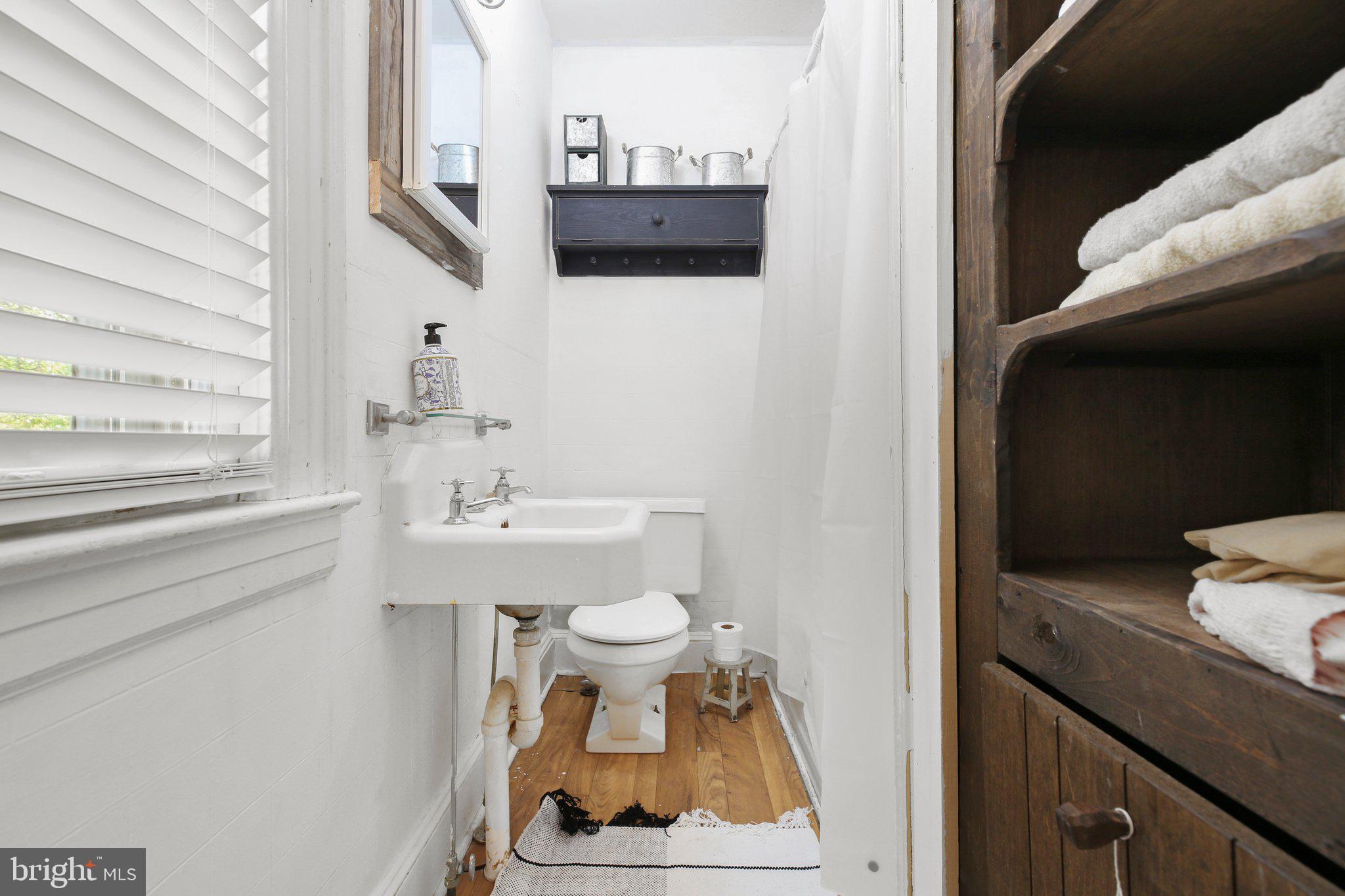 COLLEGE HEIGHTS - Residential