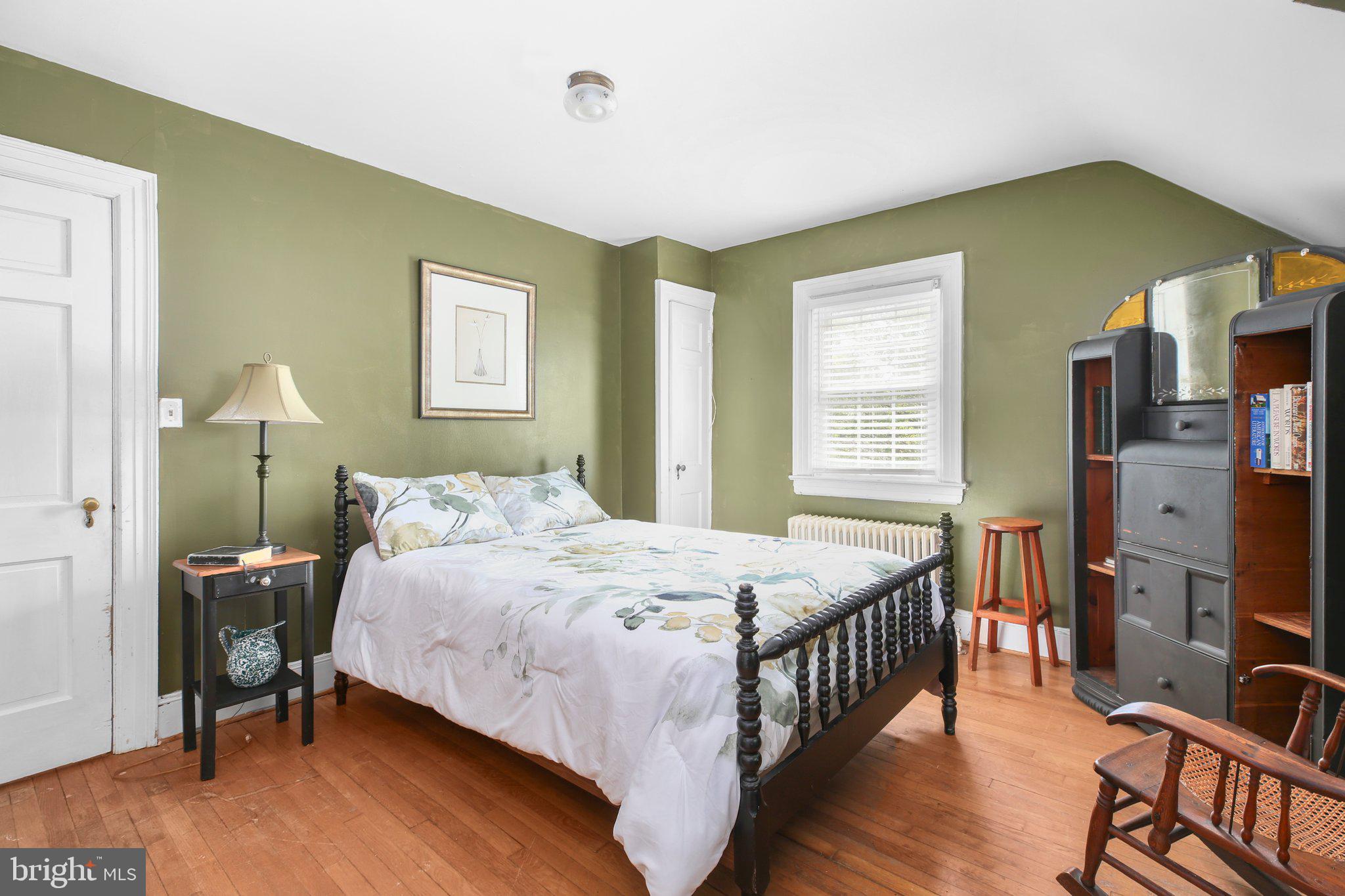 COLLEGE HEIGHTS - Residential