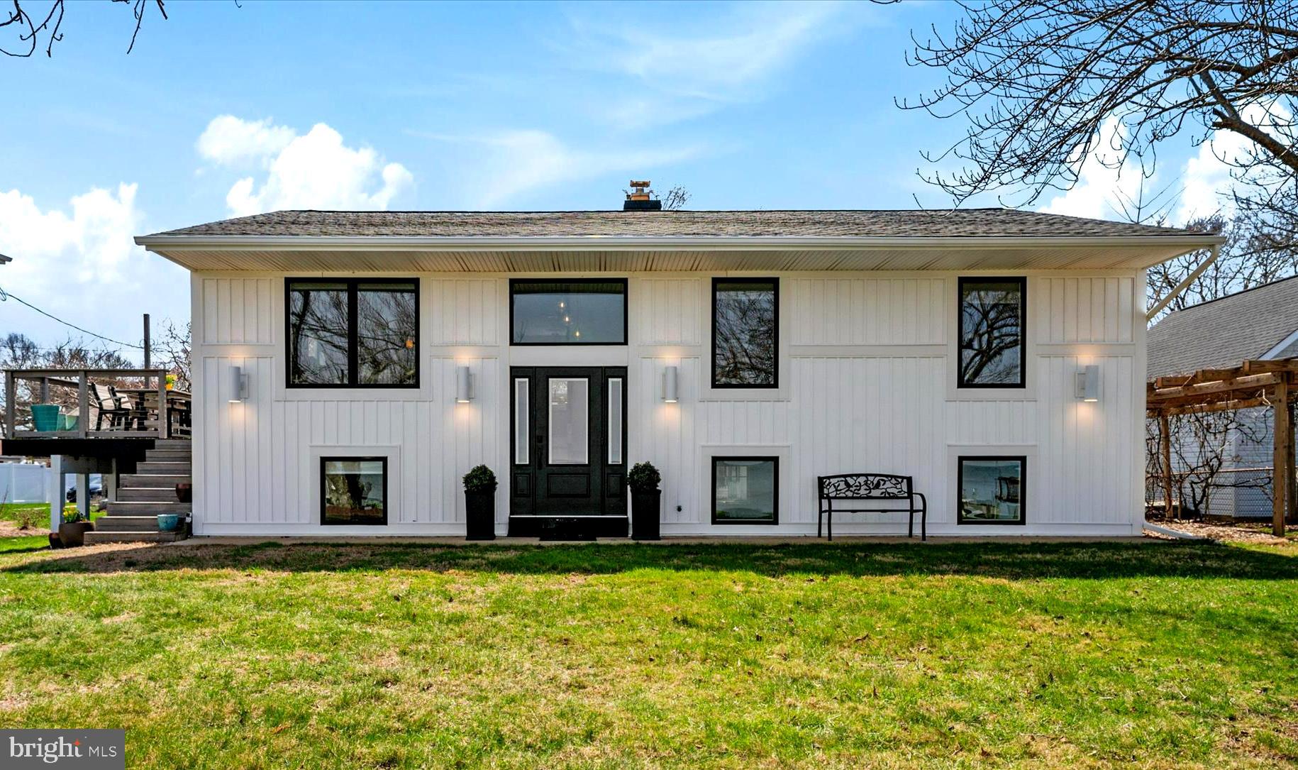 CHESTER RIVER BEACH - Residential