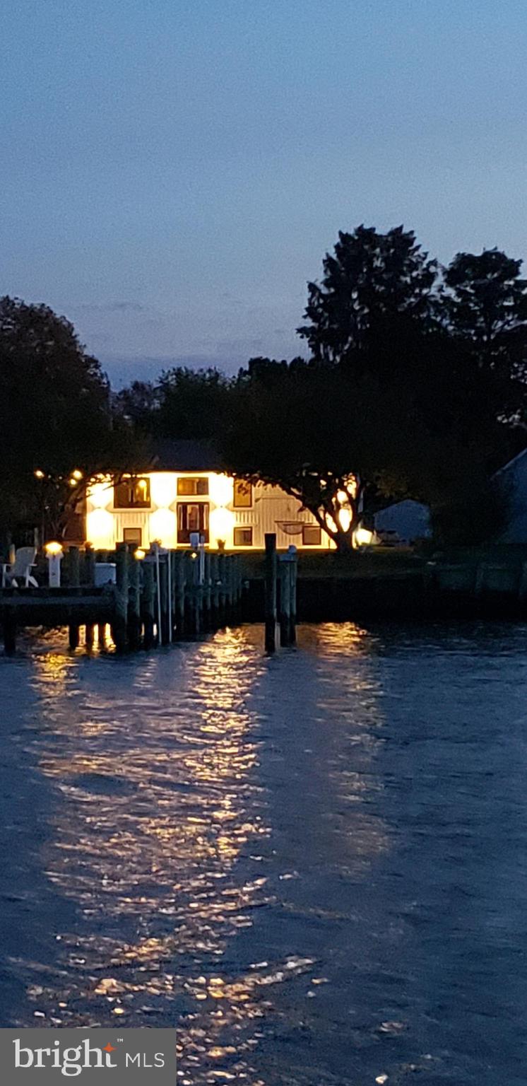 CHESTER RIVER BEACH - Residential