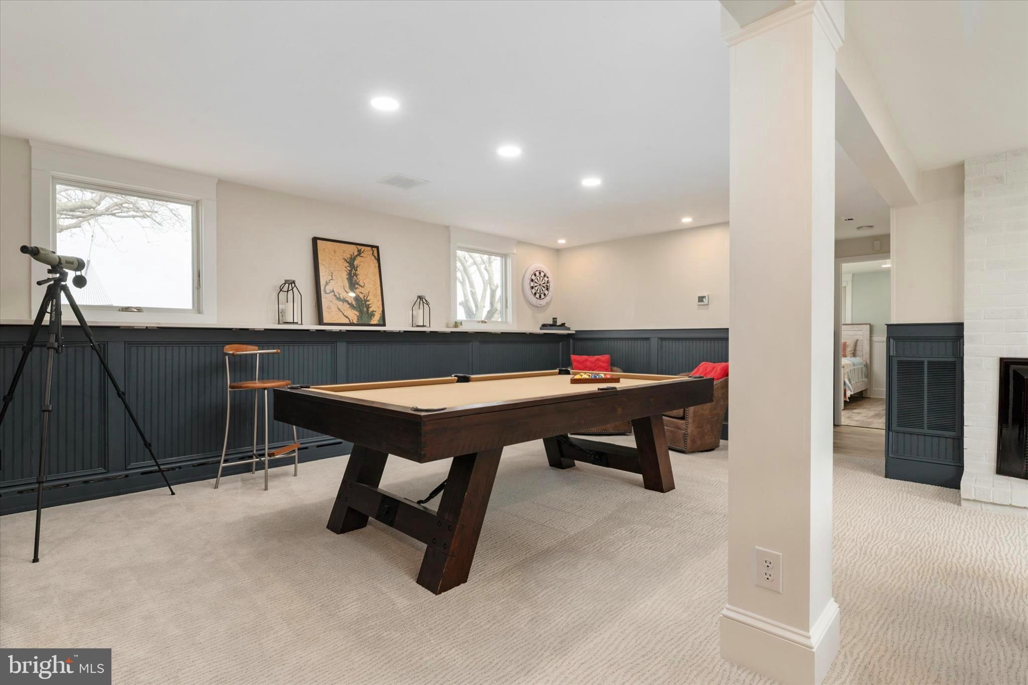 CHESTER RIVER BEACH - Residential