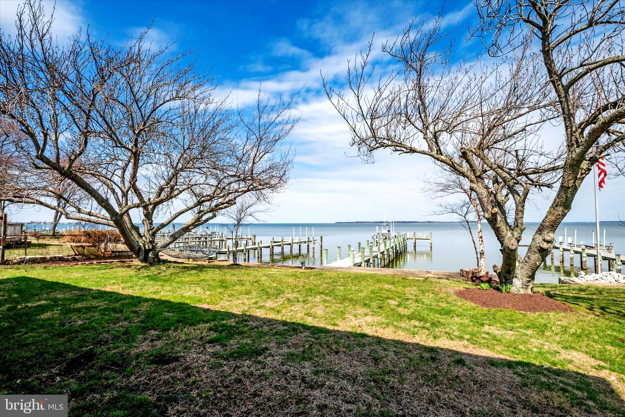 CHESTER RIVER BEACH - Residential