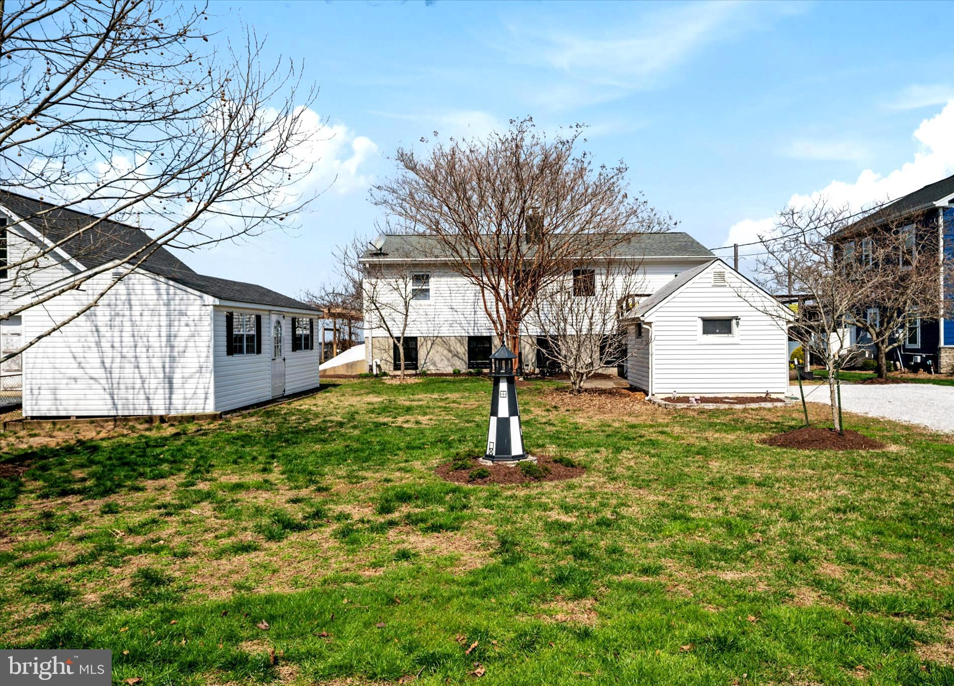 CHESTER RIVER BEACH - Residential