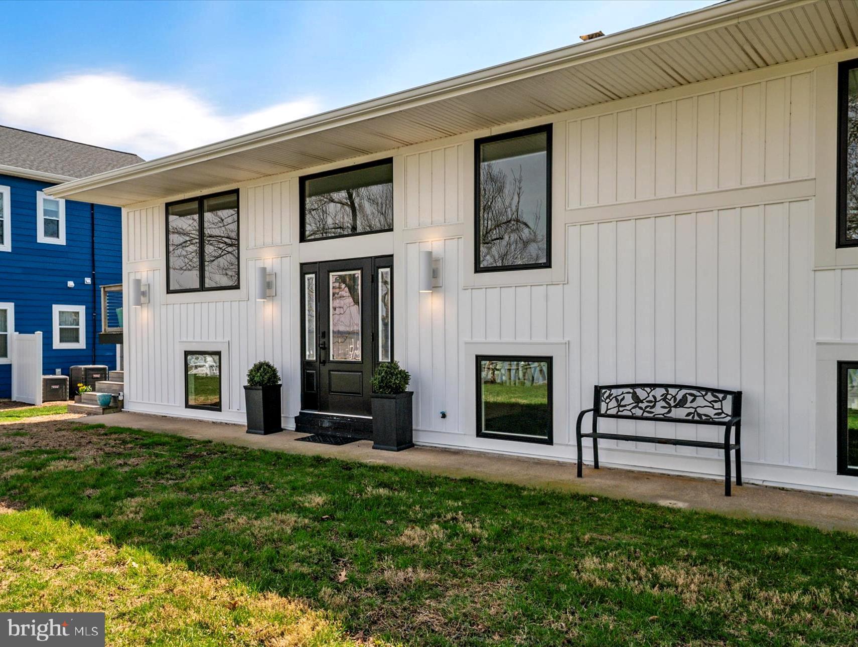 CHESTER RIVER BEACH - Residential