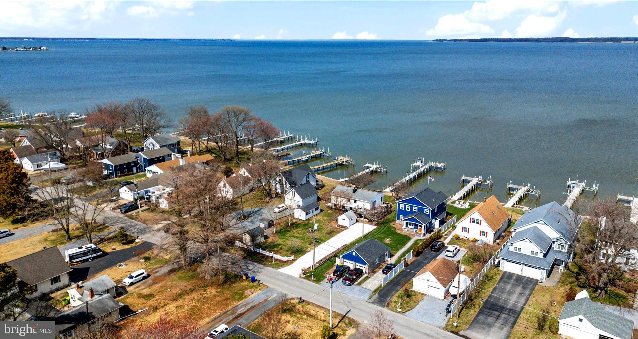 CHESTER RIVER BEACH - Residential