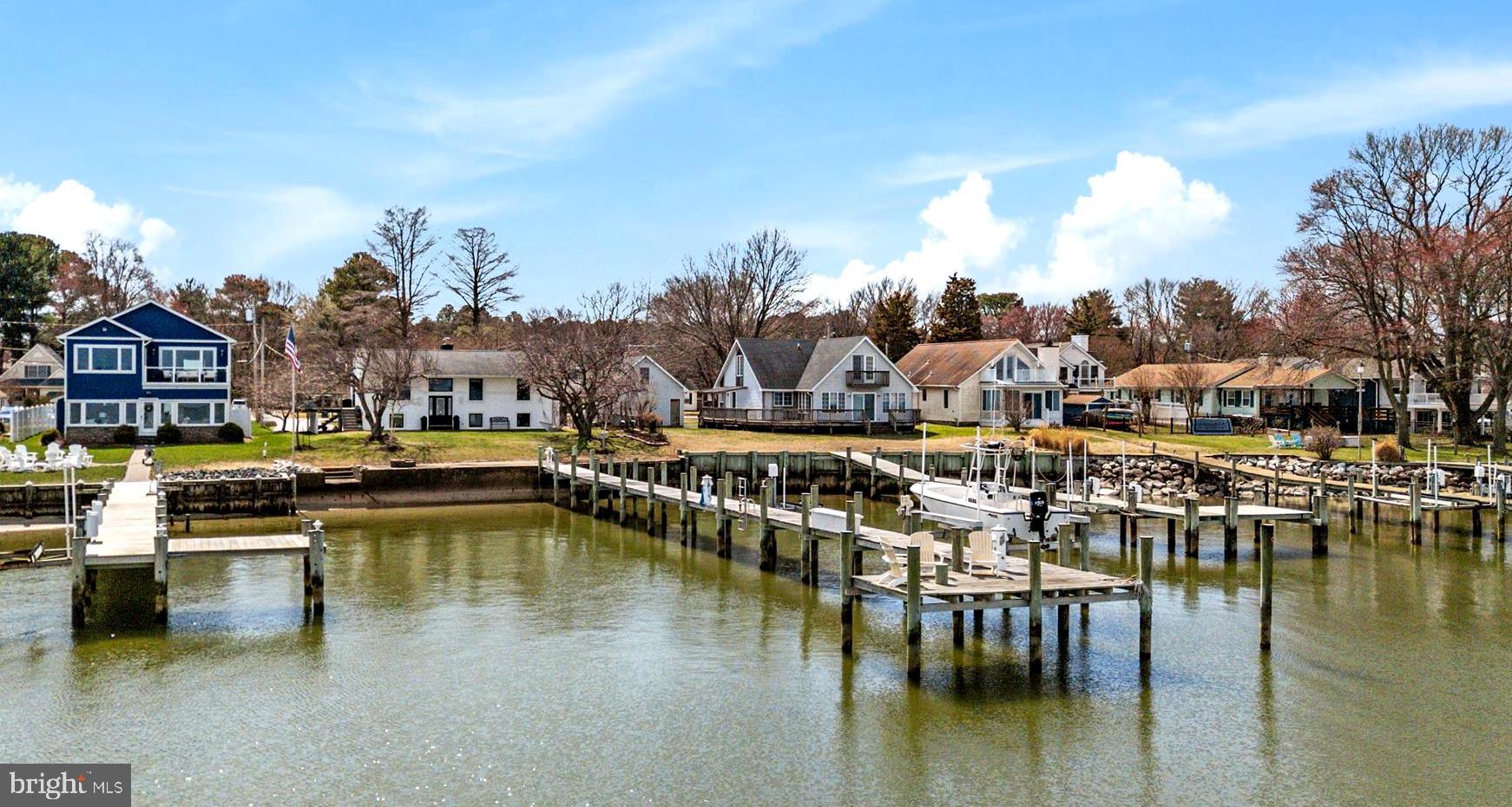 CHESTER RIVER BEACH - Residential
