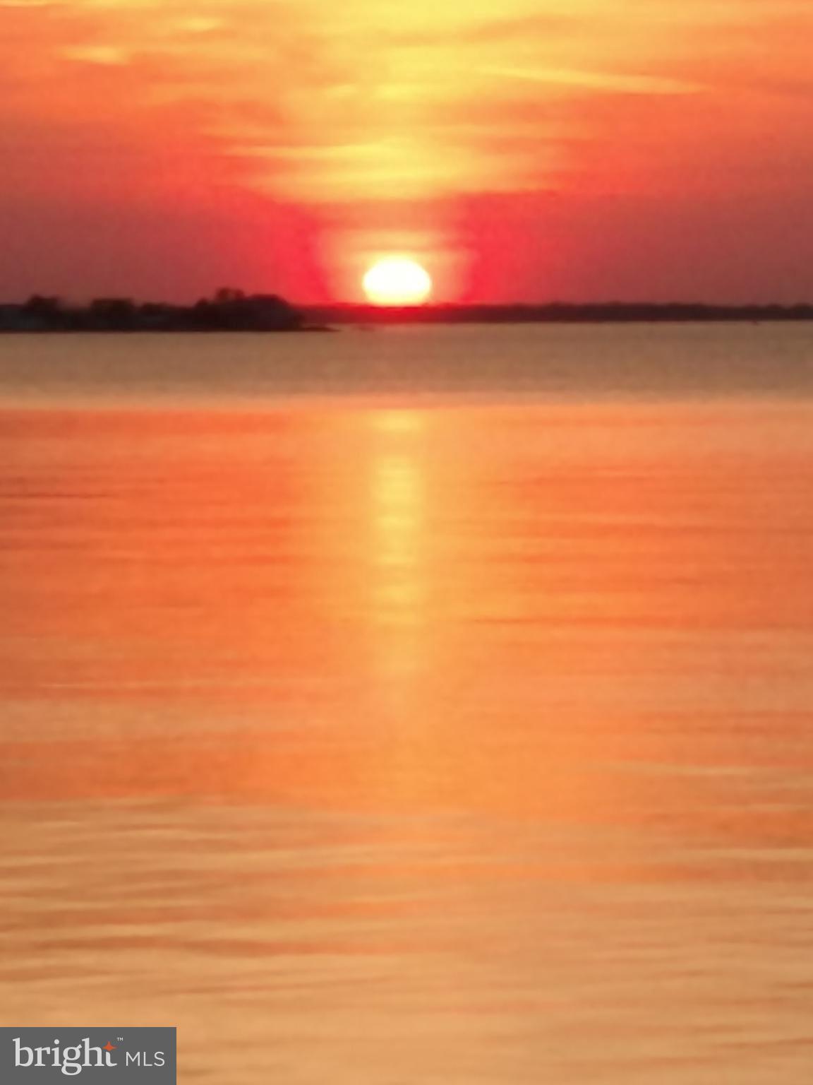 CHESTER RIVER BEACH - Residential