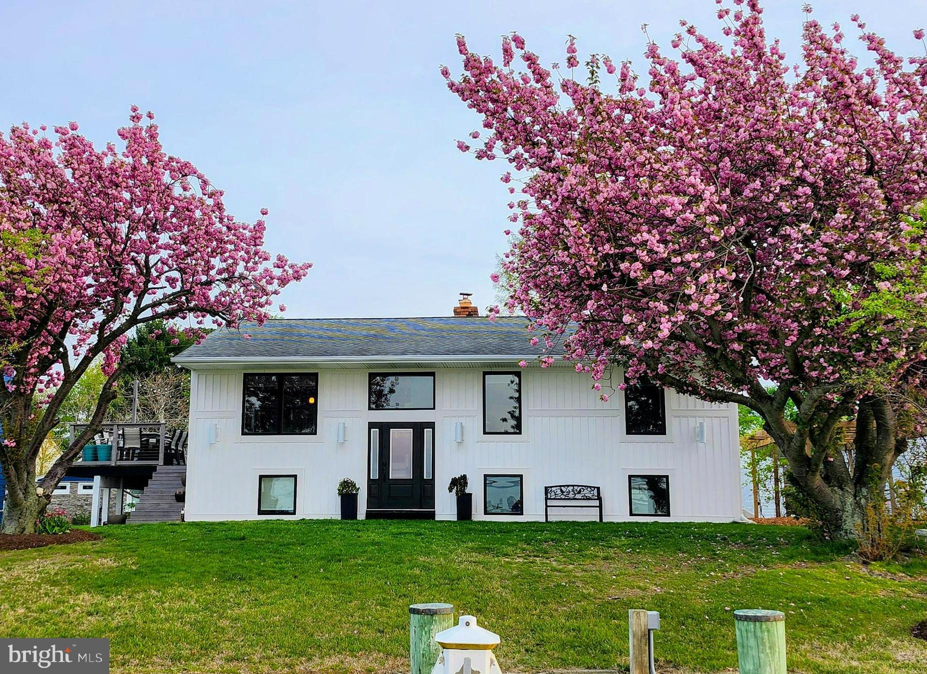 CHESTER RIVER BEACH - Residential