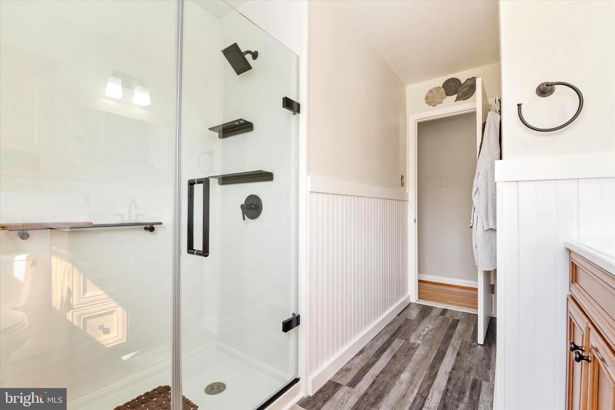 CHESTER RIVER BEACH - Residential