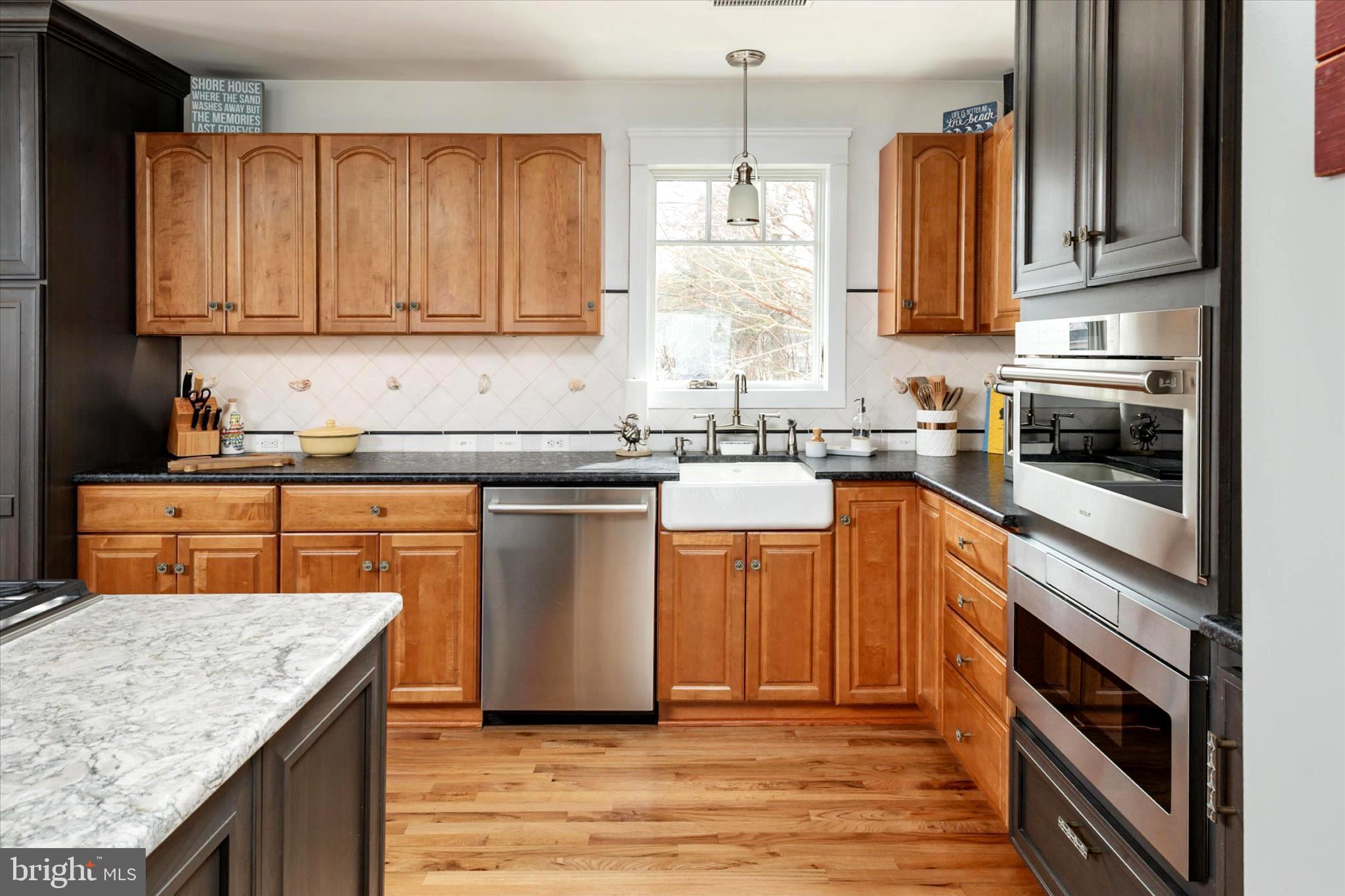 CHESTER RIVER BEACH - Residential