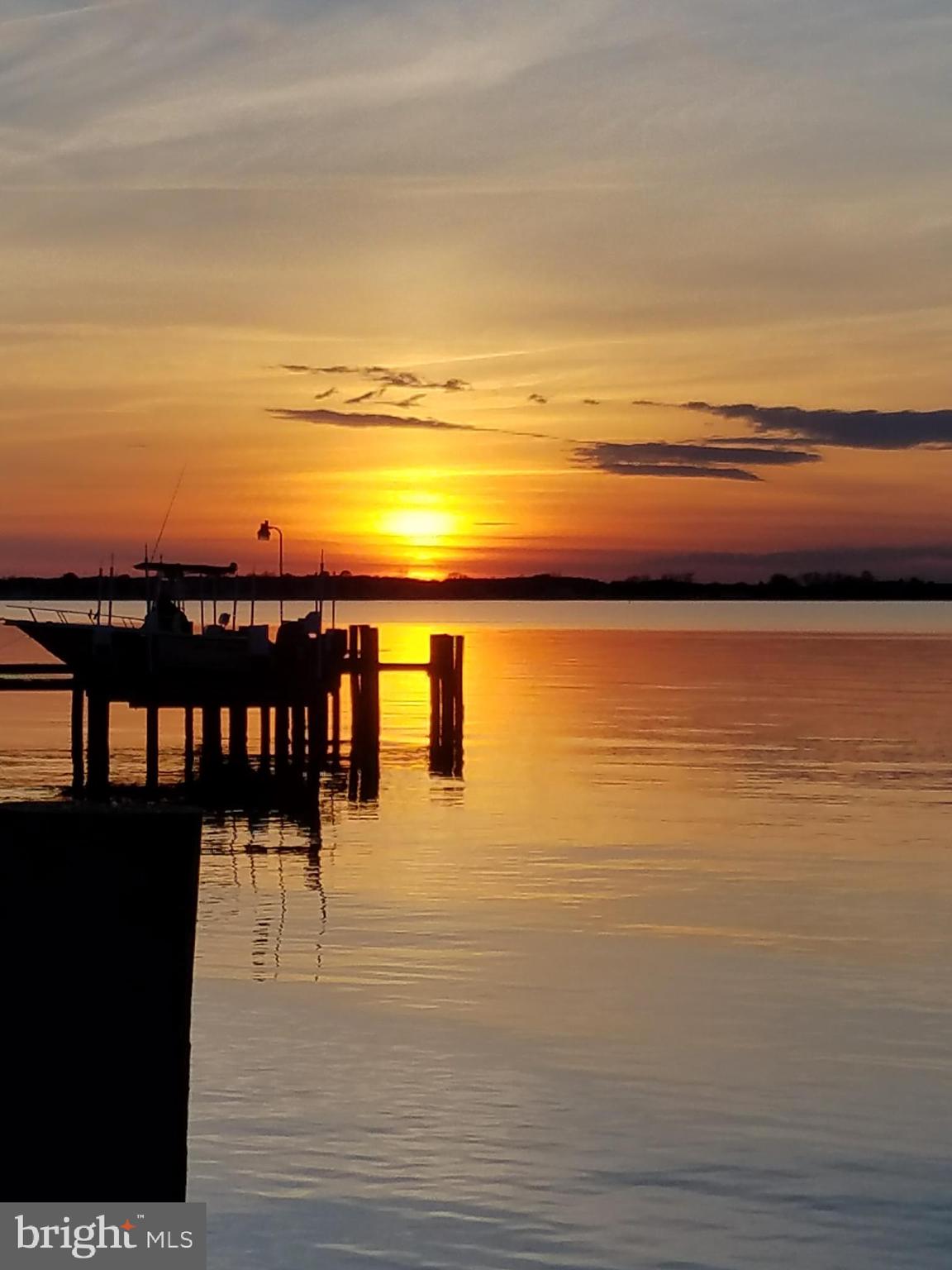 816 CHESTER RIVER DRIVE