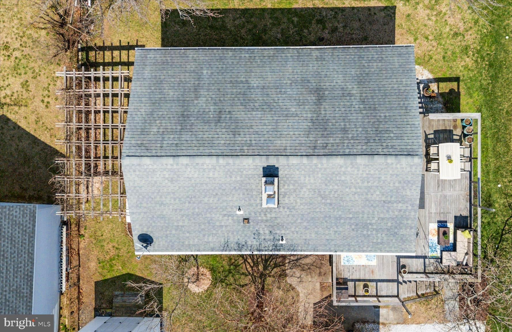 CHESTER RIVER BEACH - Residential