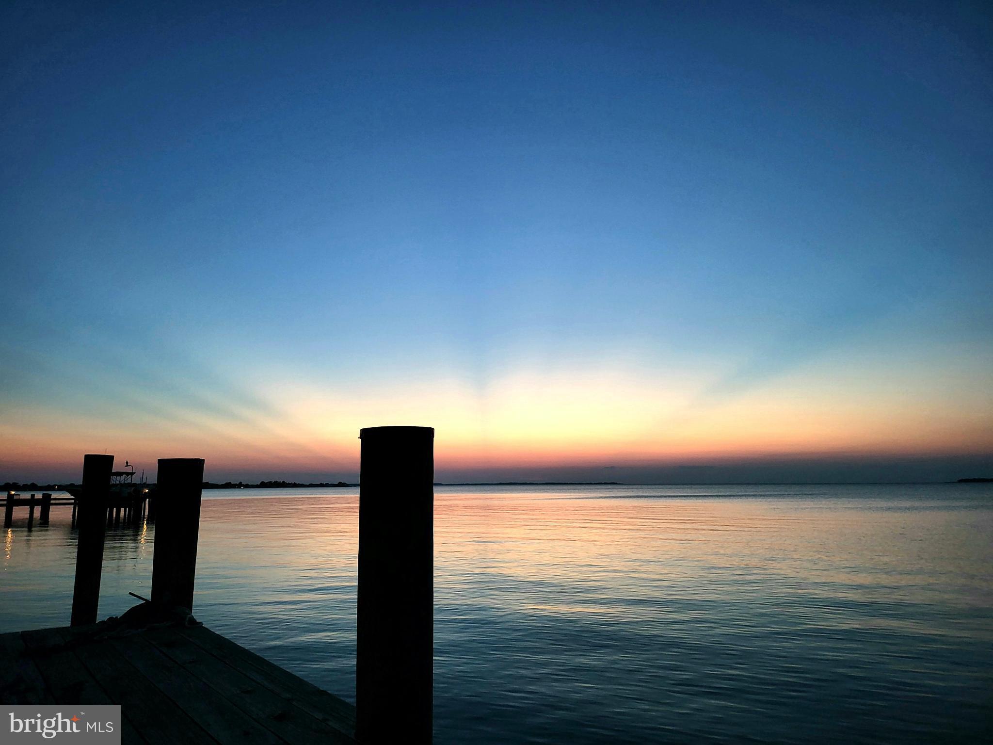 CHESTER RIVER BEACH - Residential
