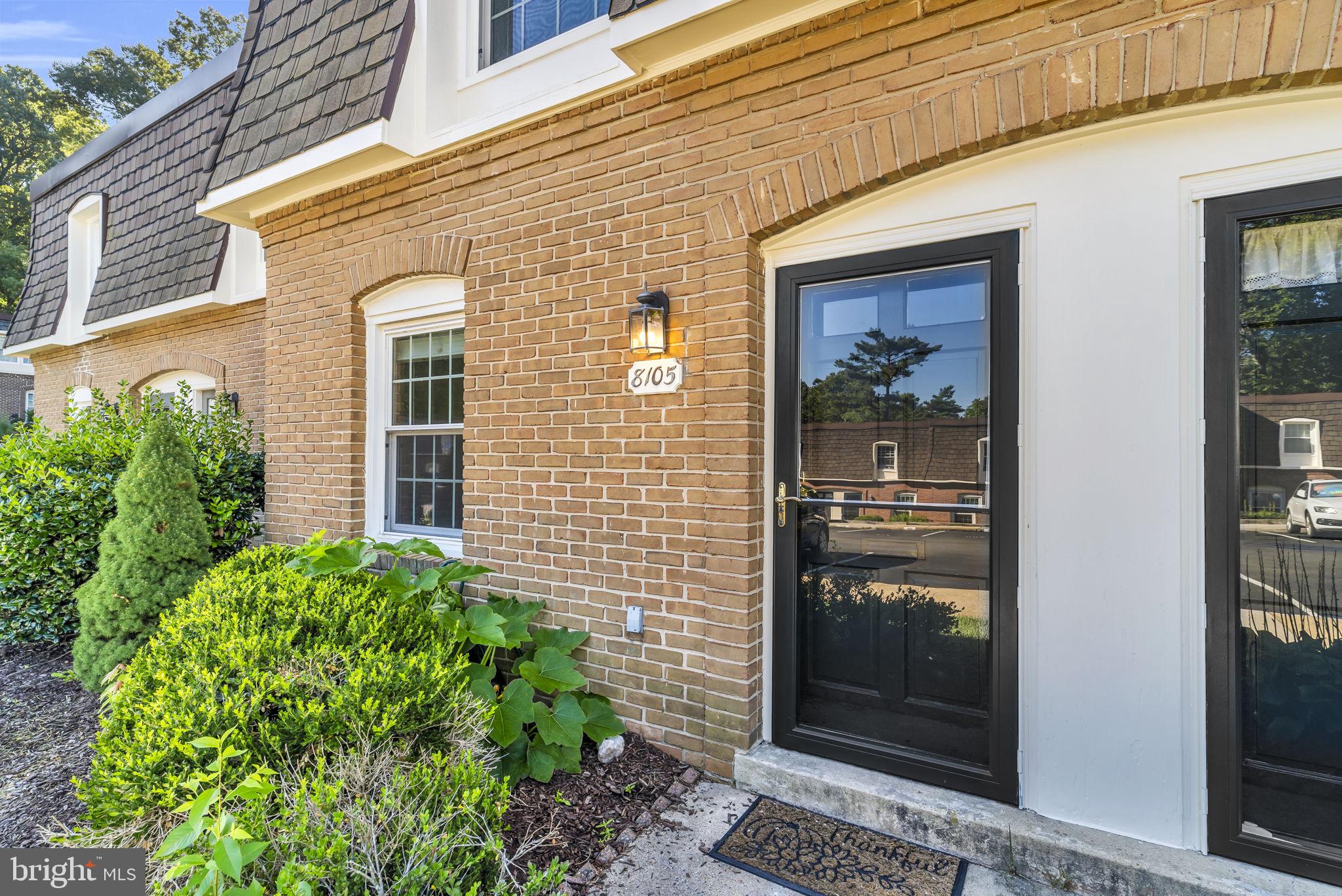 8105 KINGSWAY COURT 259