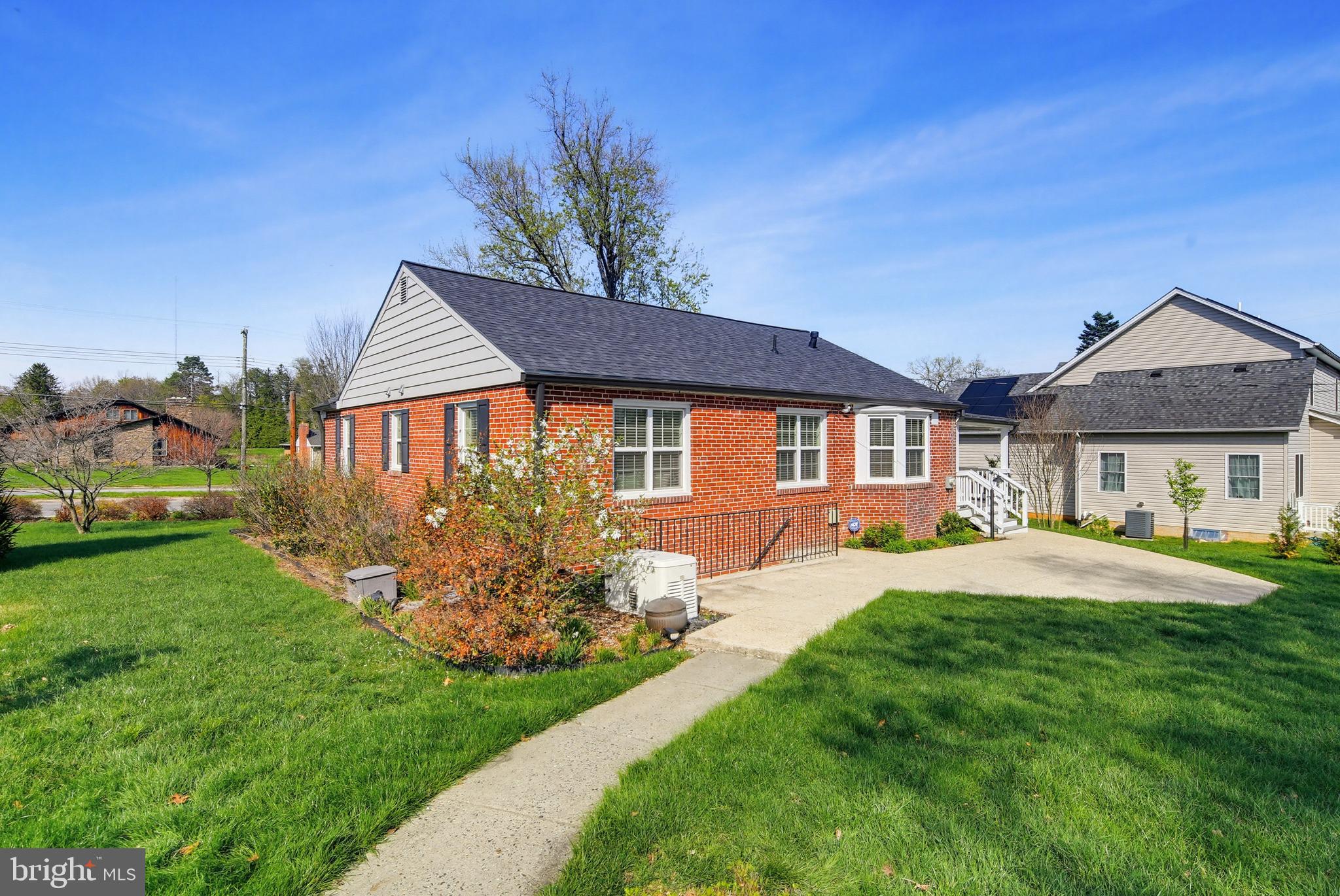 GRAHAM PLACE - Residential