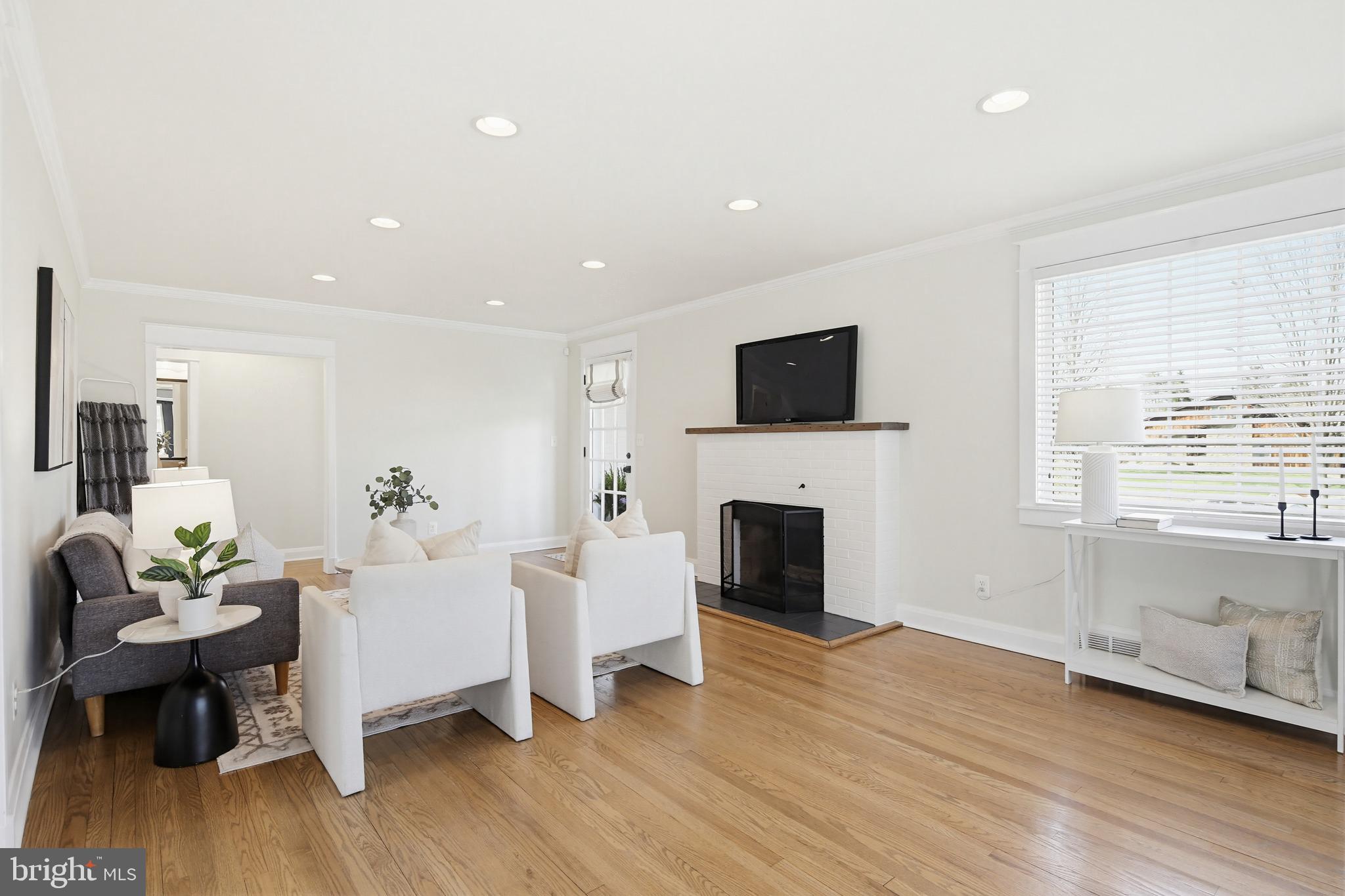 GRAHAM PLACE - Residential