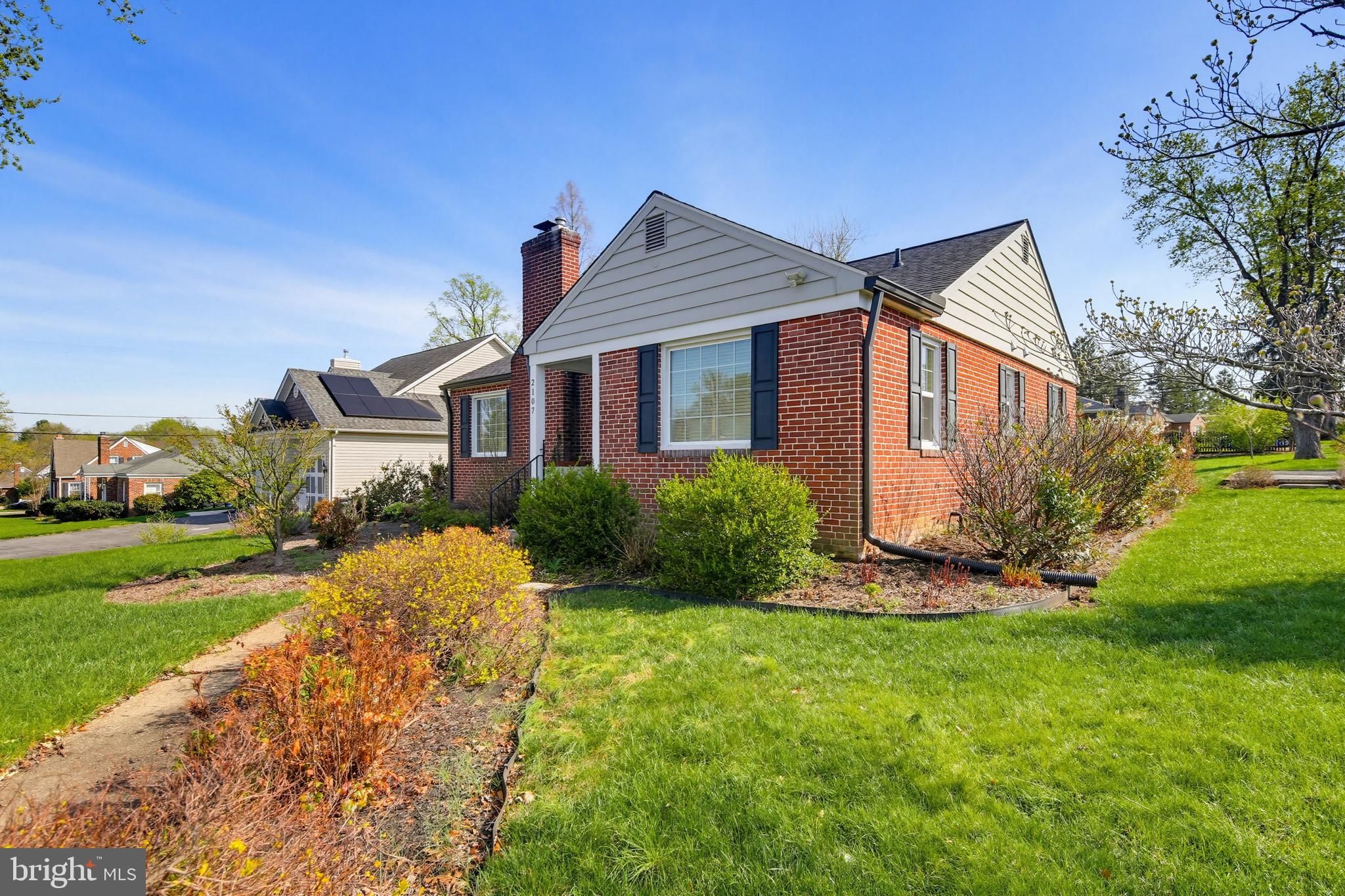 GRAHAM PLACE - Residential