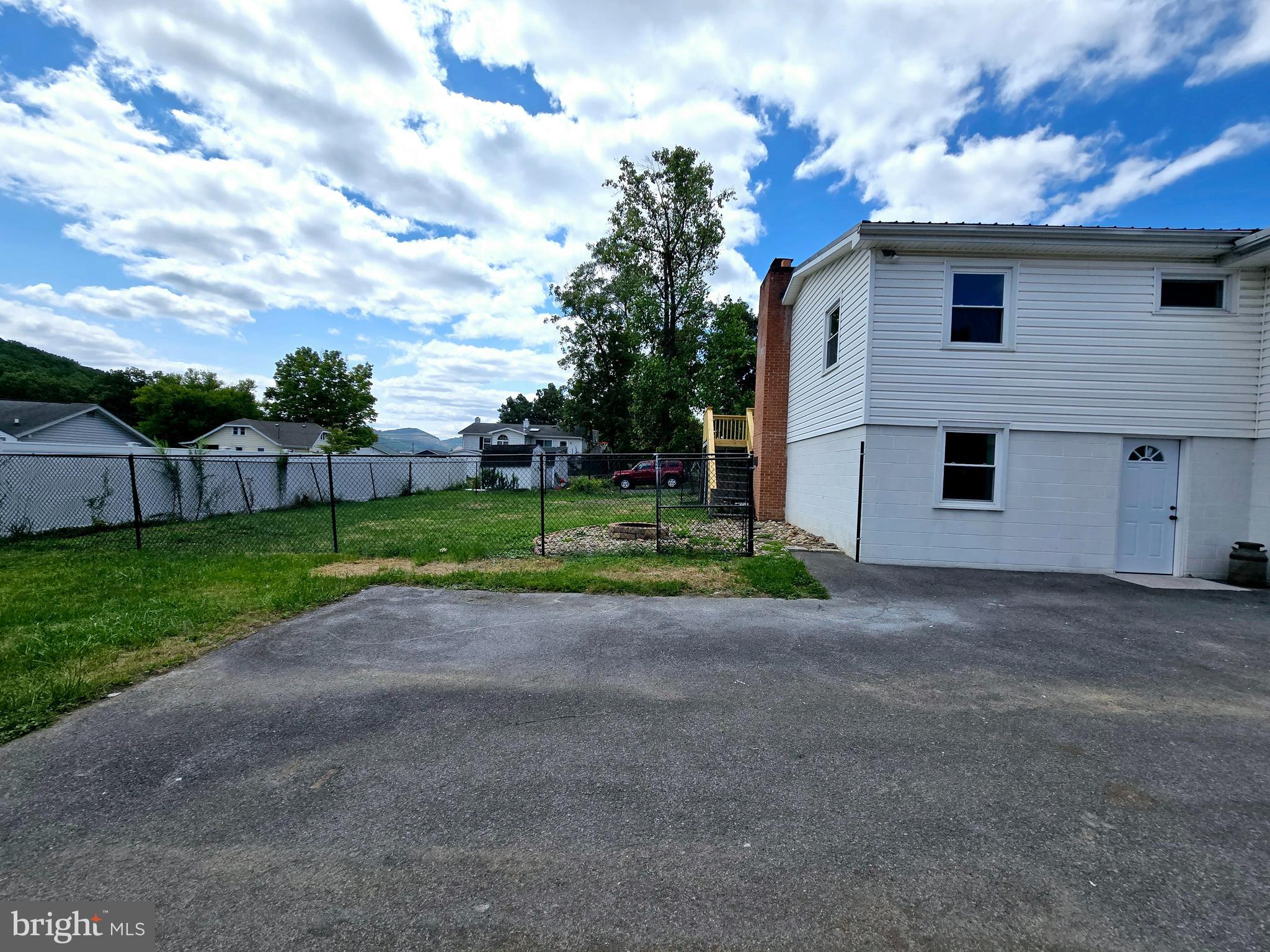 BEL AIR - Residential